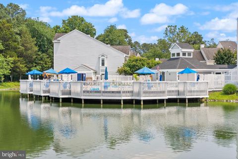 3353 LAKESIDE VIEW DRIVE 8-3 FALLS CHURCH VA 22041