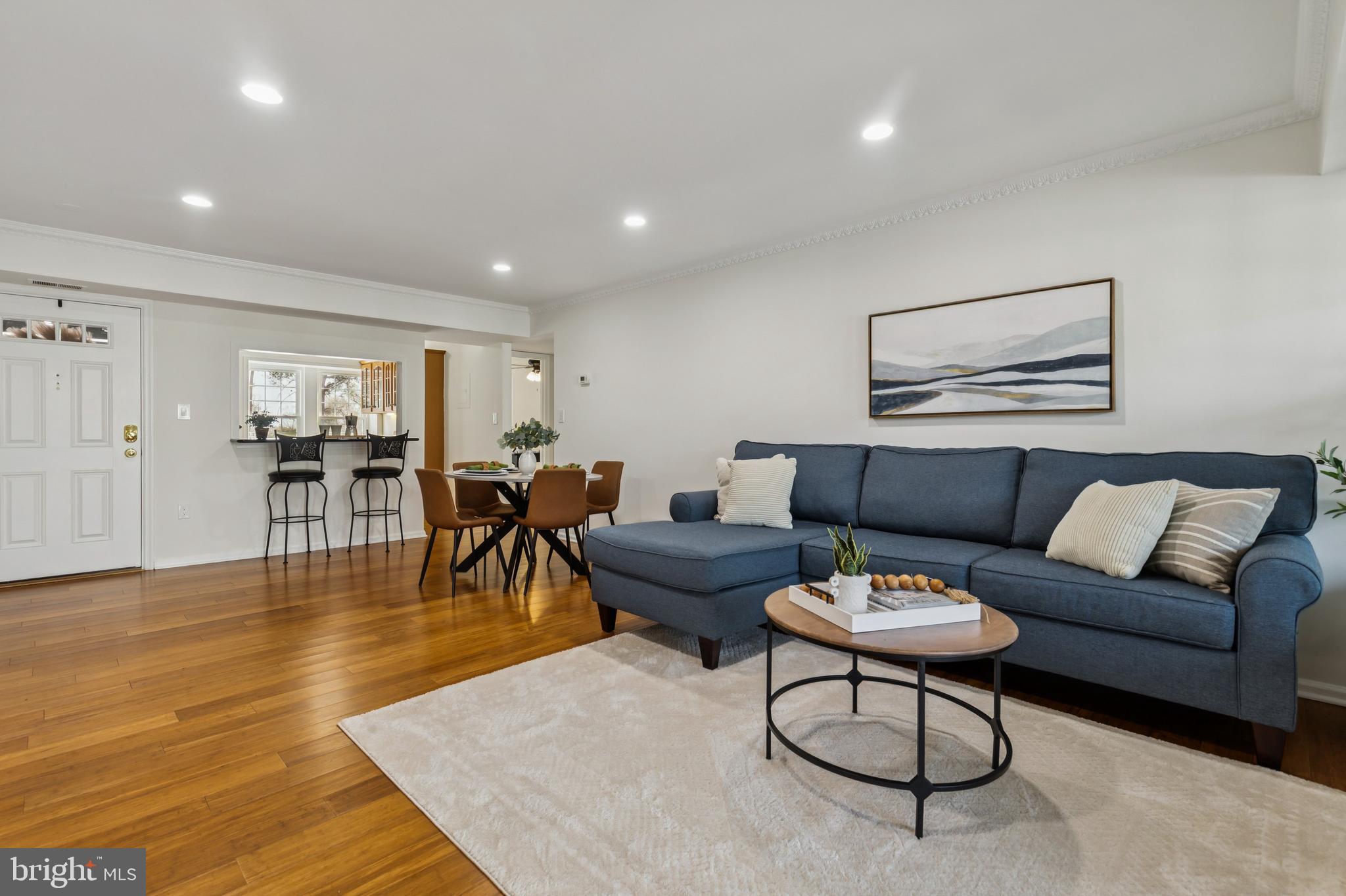 WATERS EDGE - Residential