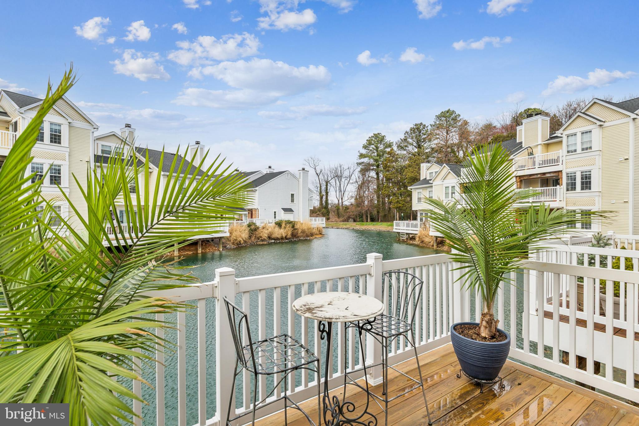 WATERS EDGE - Residential