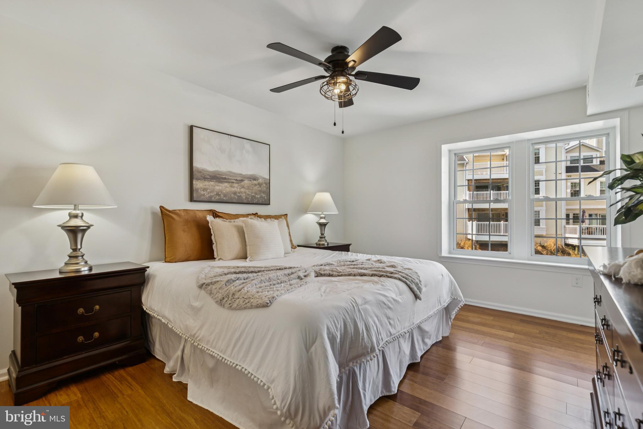 WATERS EDGE - Residential