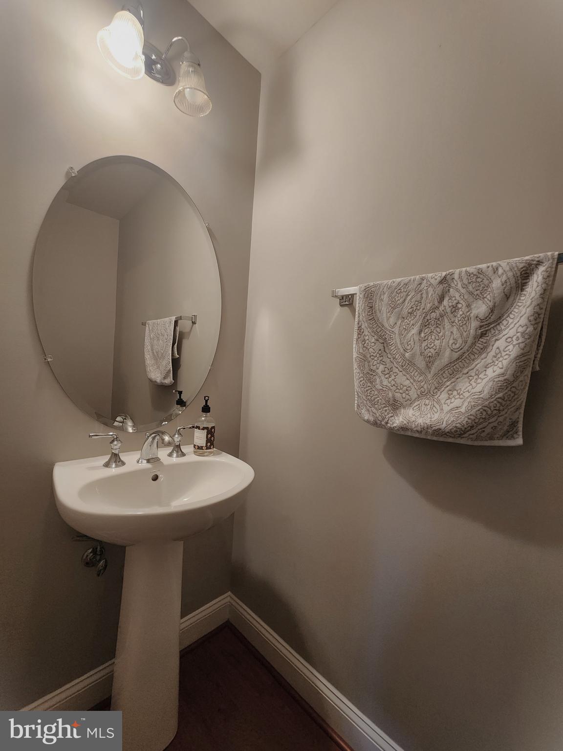 REDLAND ESTATES - Residential Lease