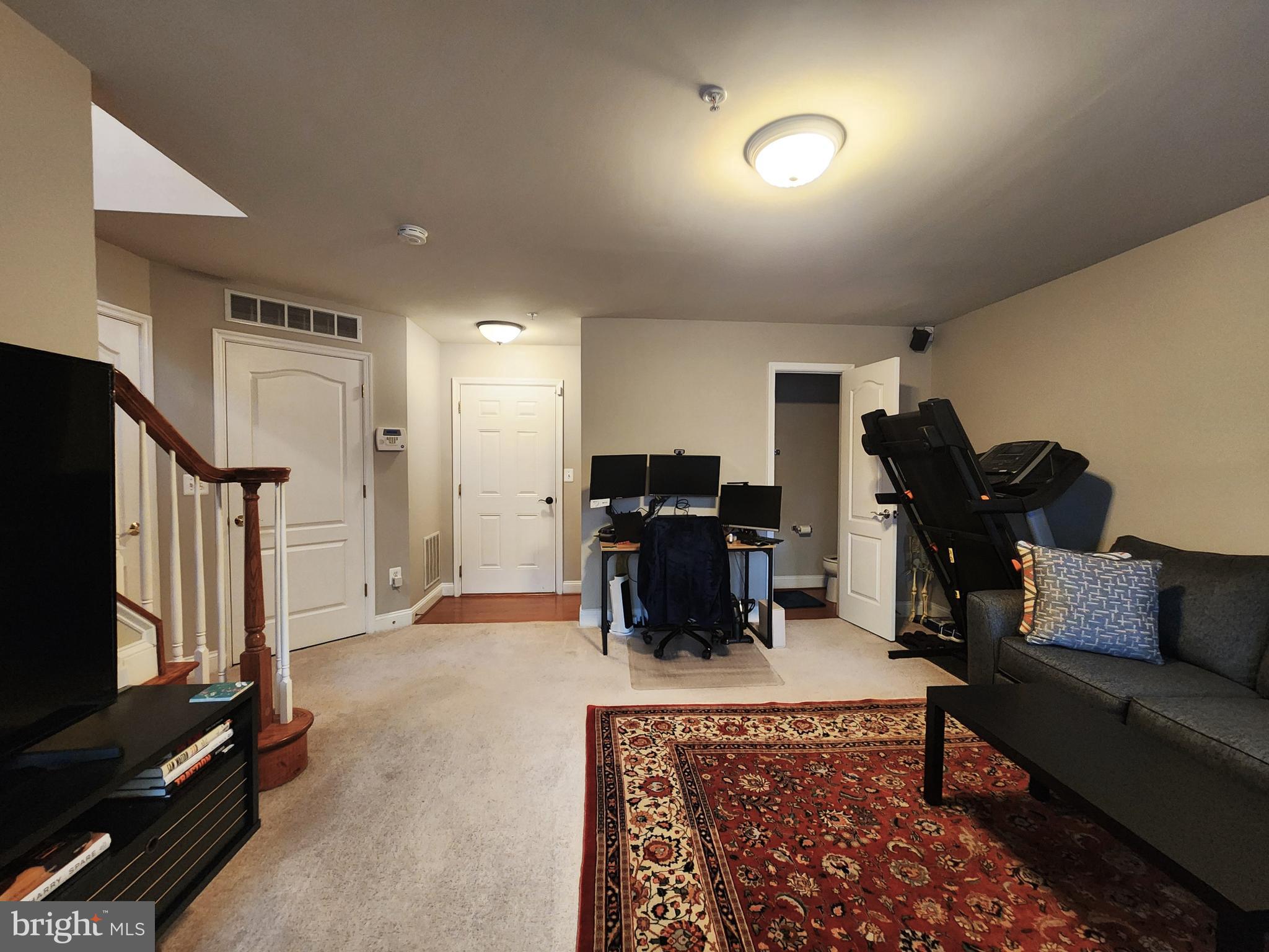 REDLAND ESTATES - Residential Lease