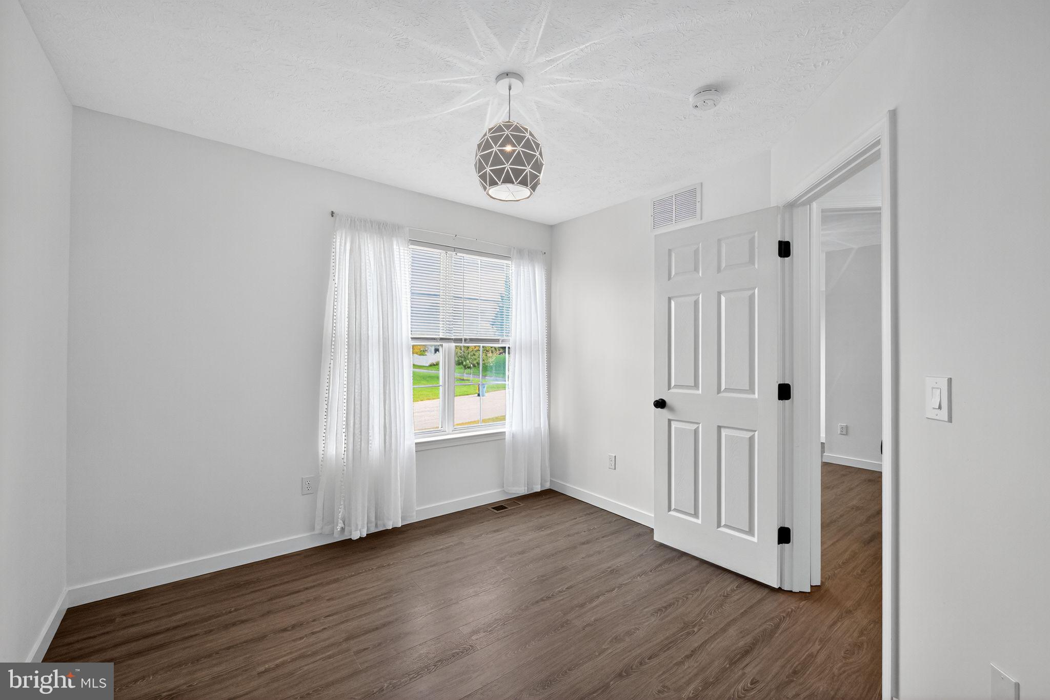 EBAUGHS CREEK - Residential