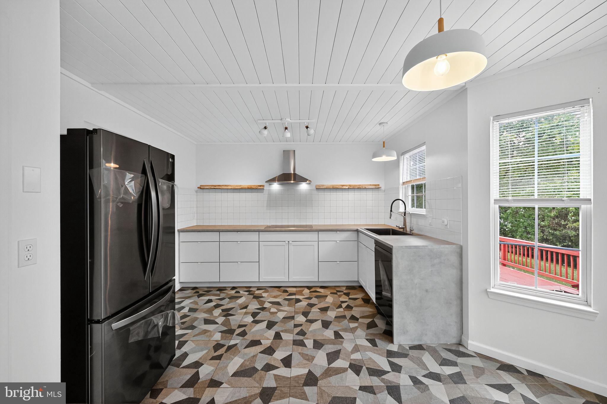 EBAUGHS CREEK - Residential