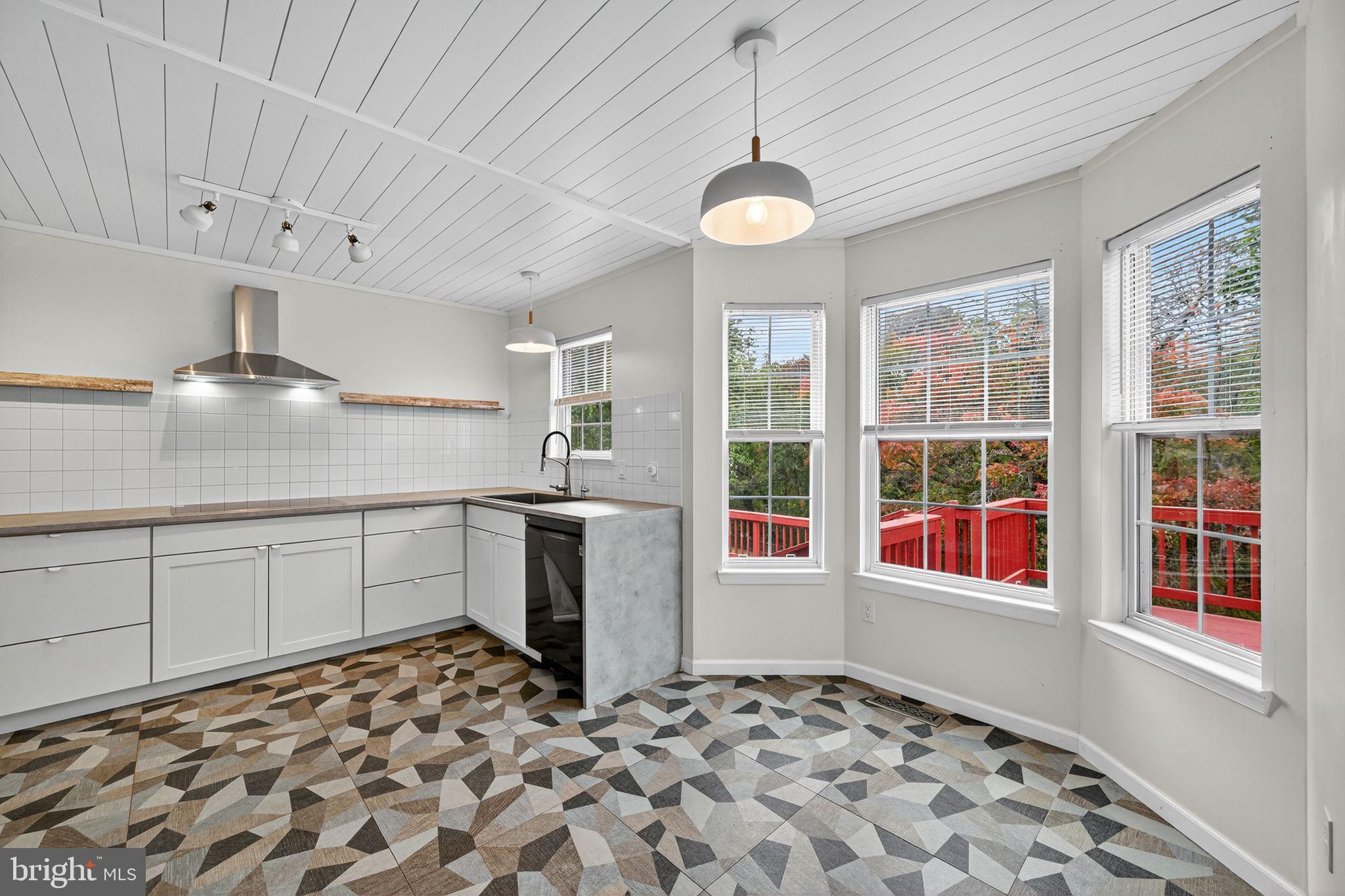 EBAUGHS CREEK - Residential