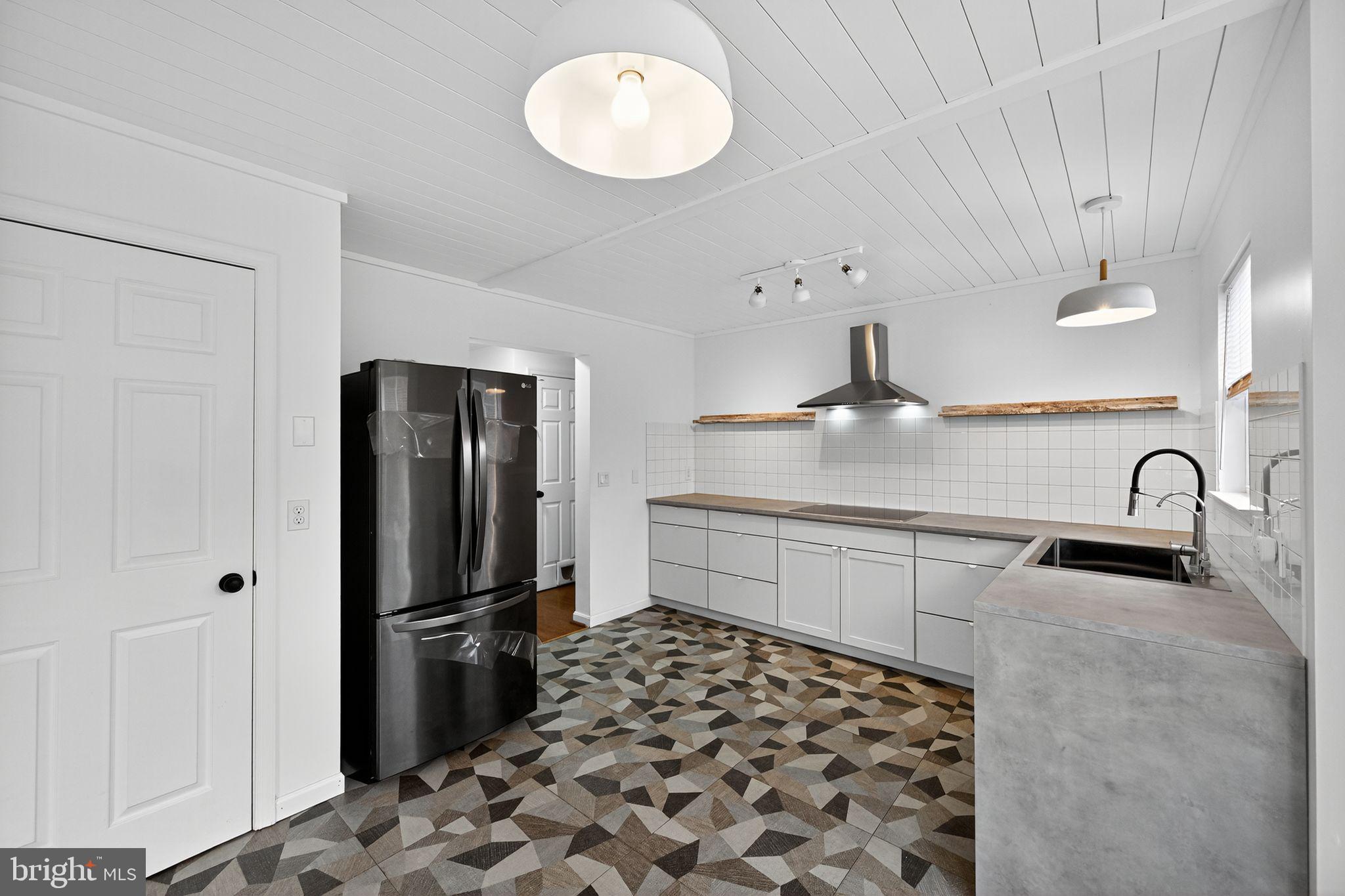 EBAUGHS CREEK - Residential