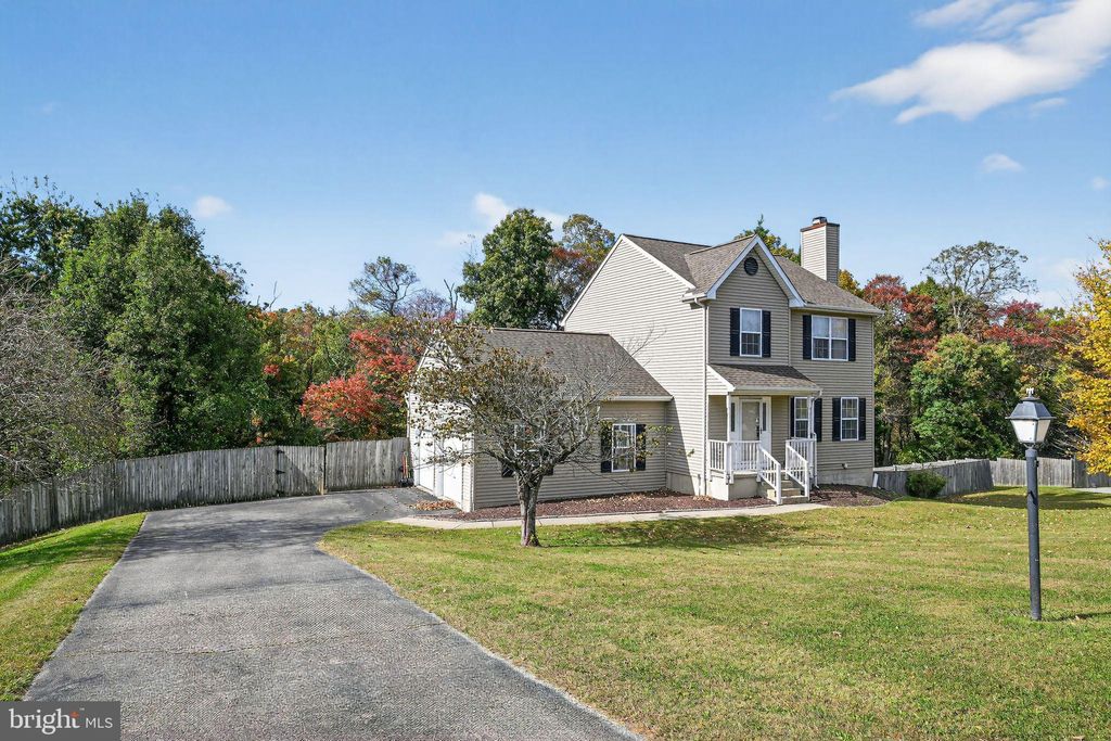 Photo of 231 Cool Spring Lane, STEWARTSTOWN, PA 17363 (MLS # PAYK2090320)