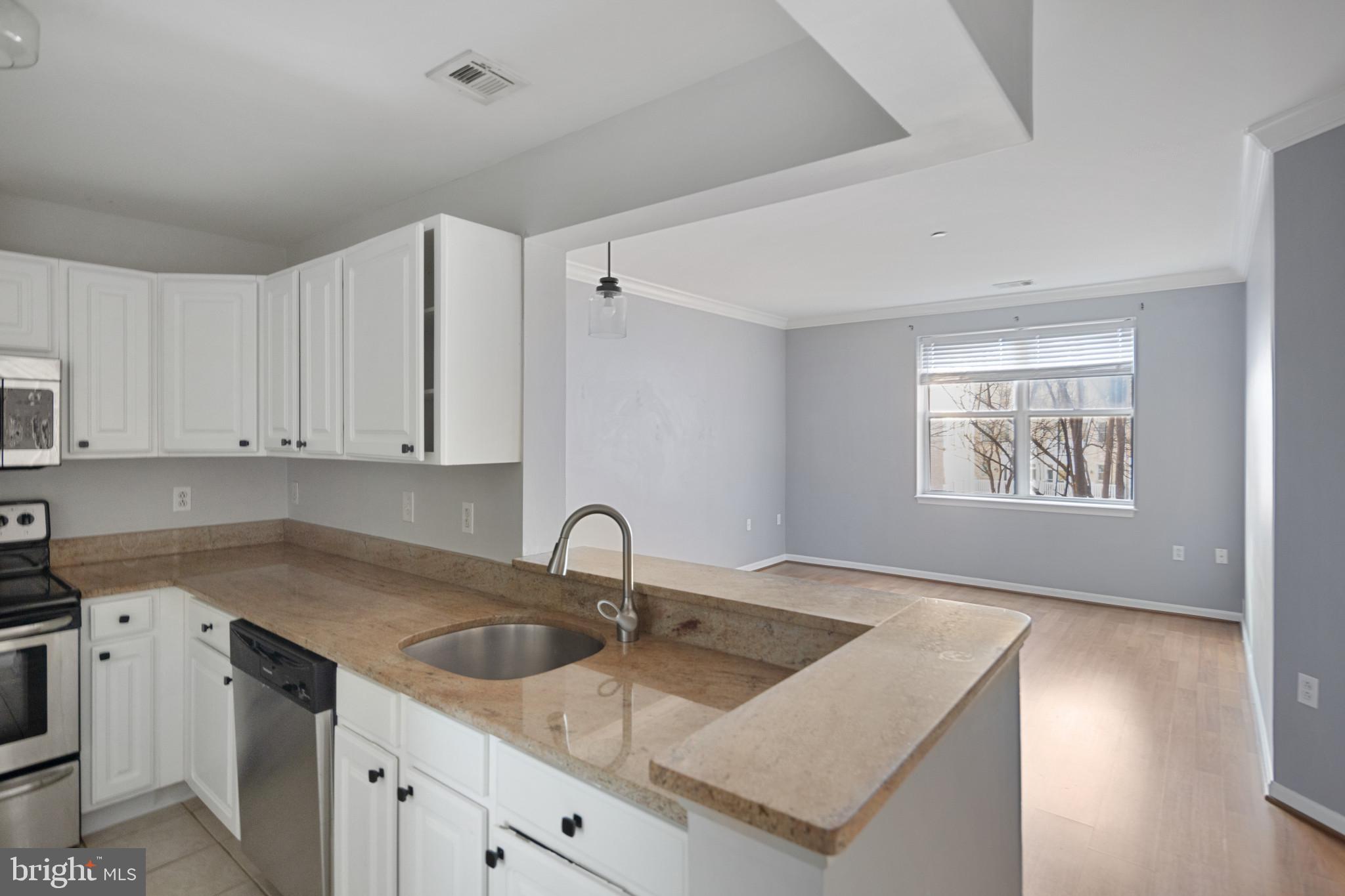 23 PIERSIDE DRIVE 226