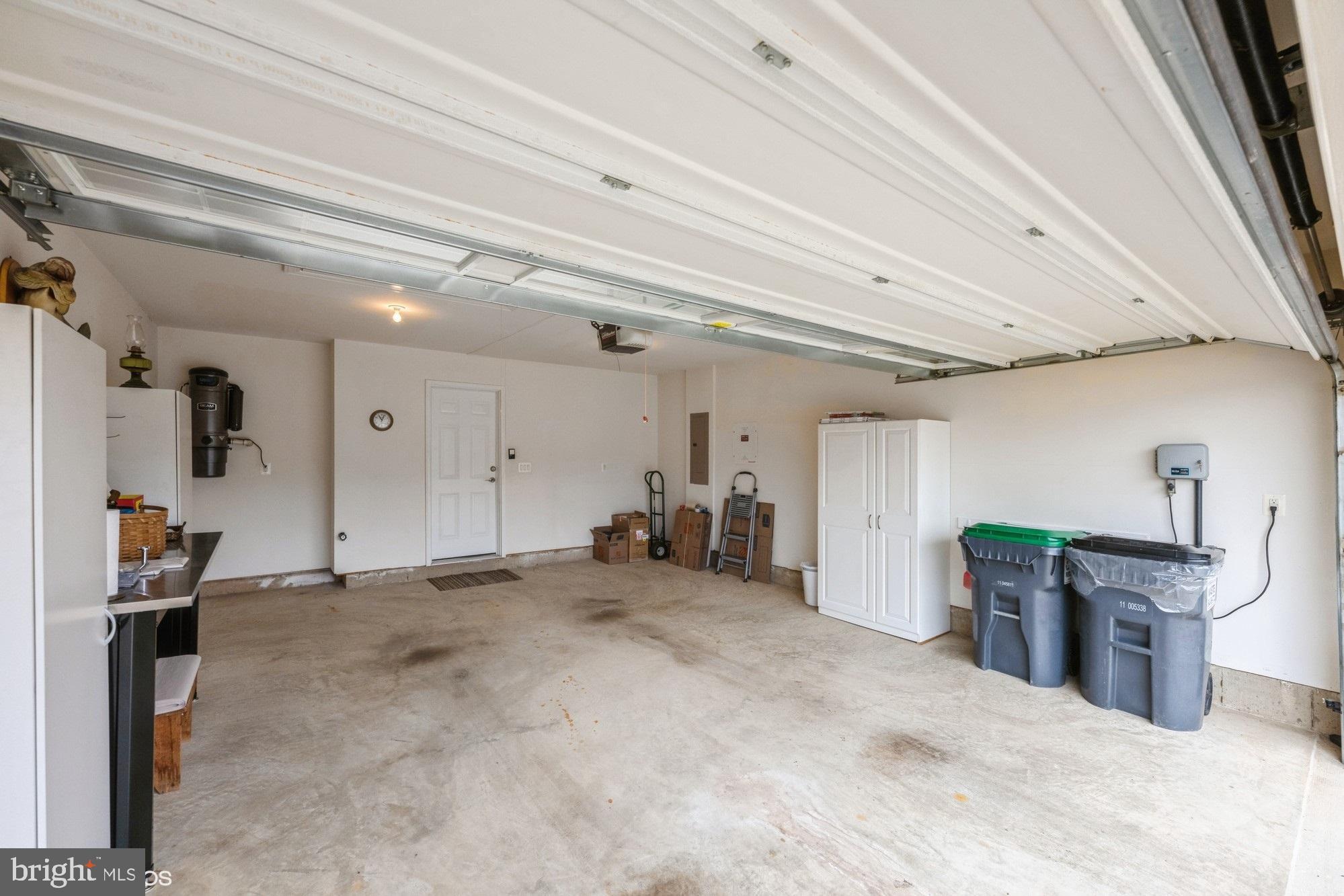 REGENCY AT CHANCELLORSVILLE - Residential