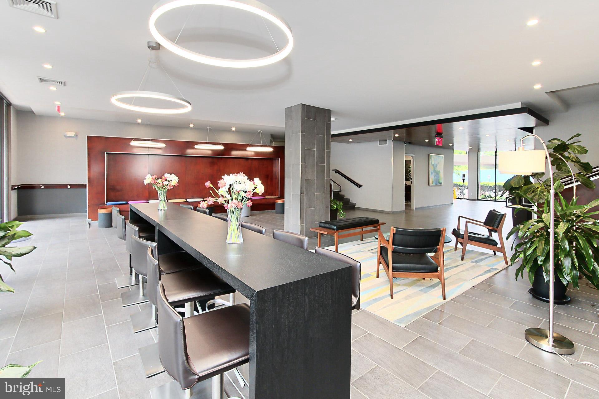 5300 COLUMBIA PIKE 902