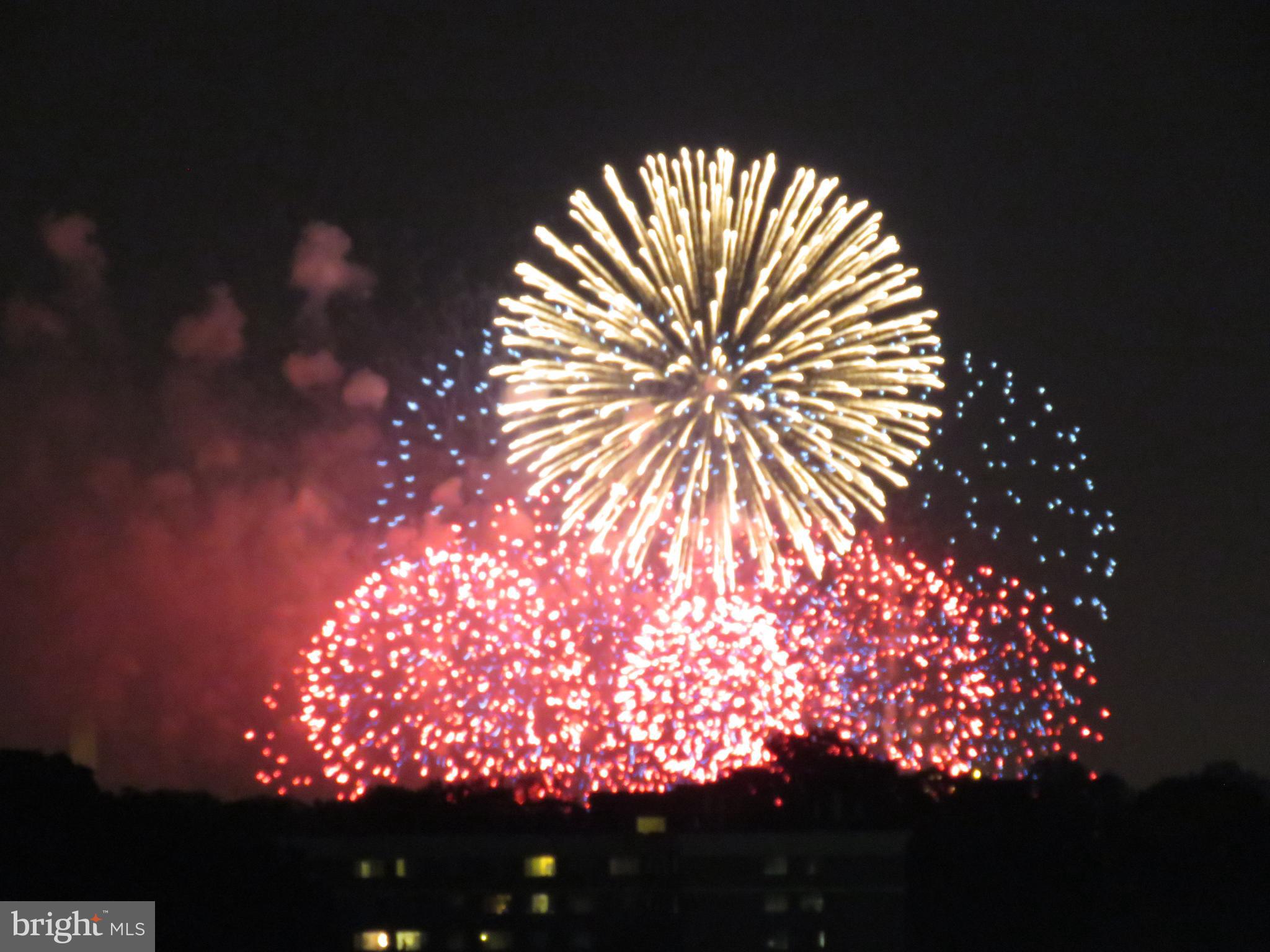 CARLYLE HOUSE - Residential