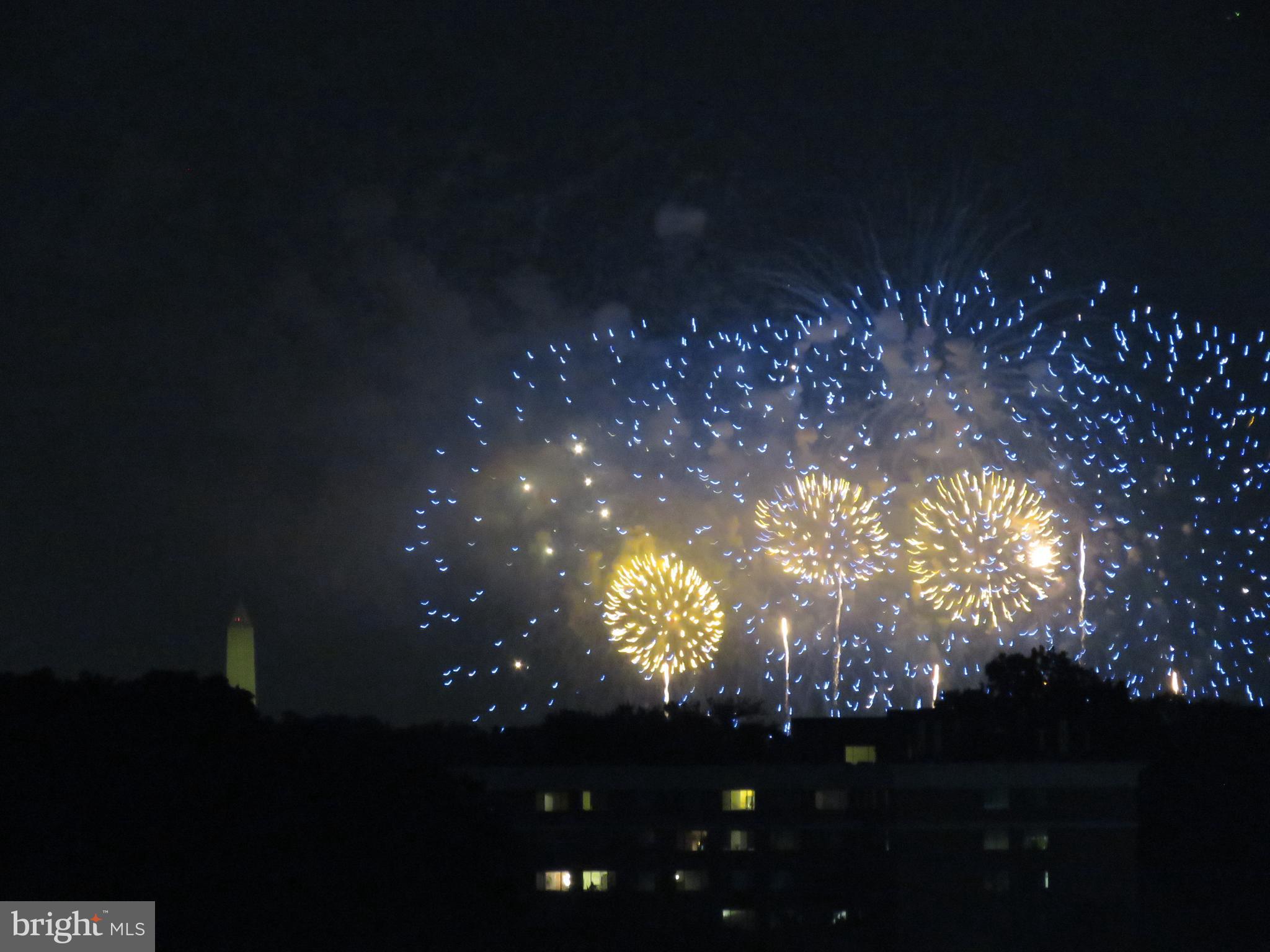 CARLYLE HOUSE - Residential
