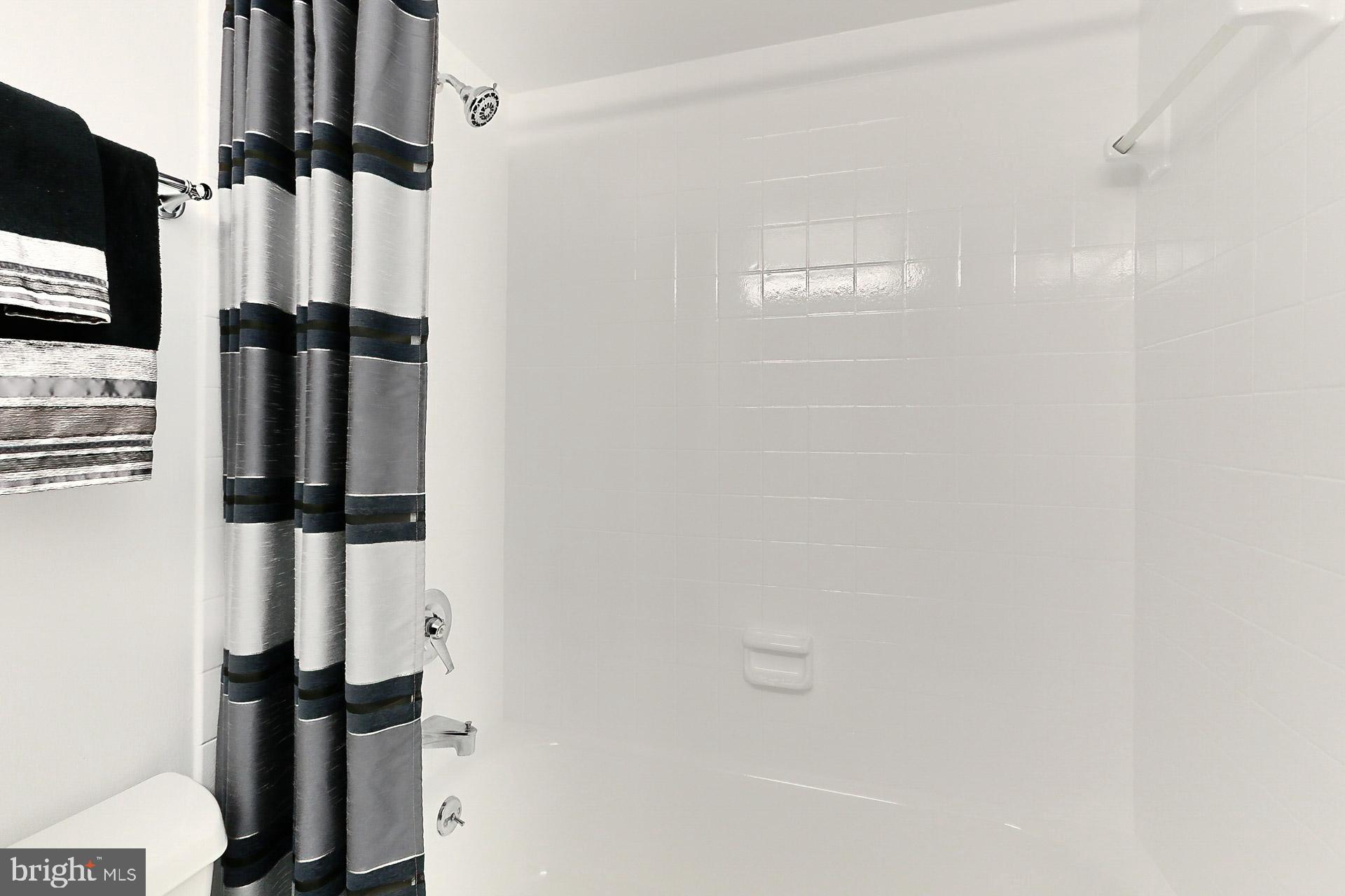 CARLYLE HOUSE - Residential