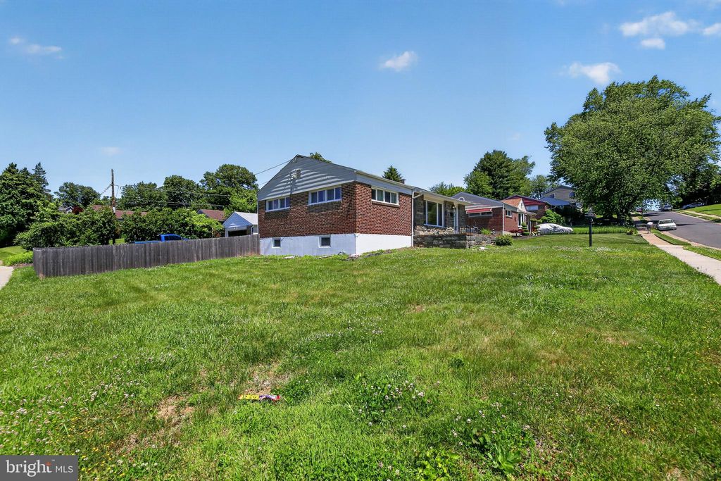 Photo of 504 Louise Road, GLENSIDE, PA 19038 (MLS # PAMC2182522)