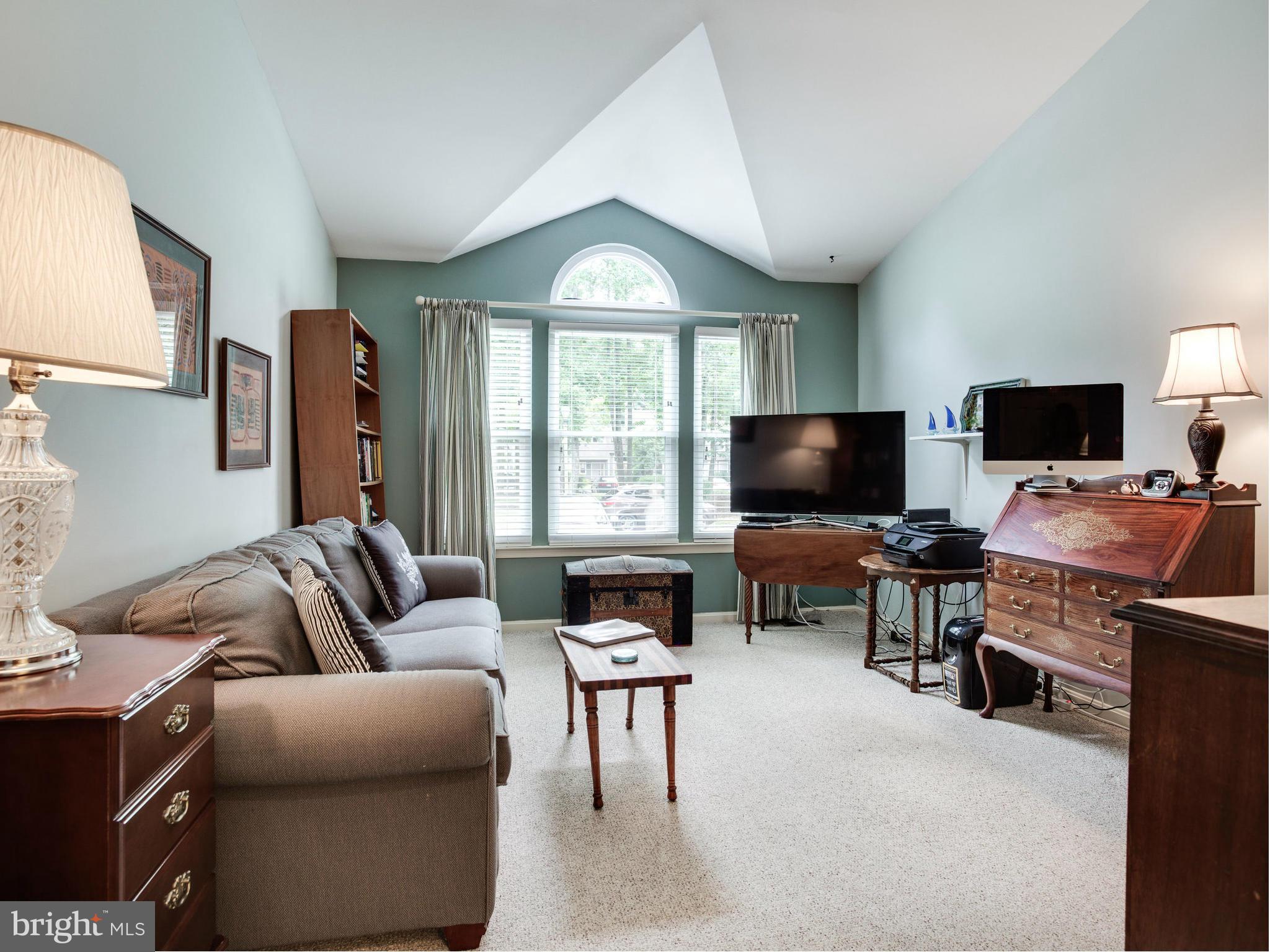 HUNT MEADOW - Residential