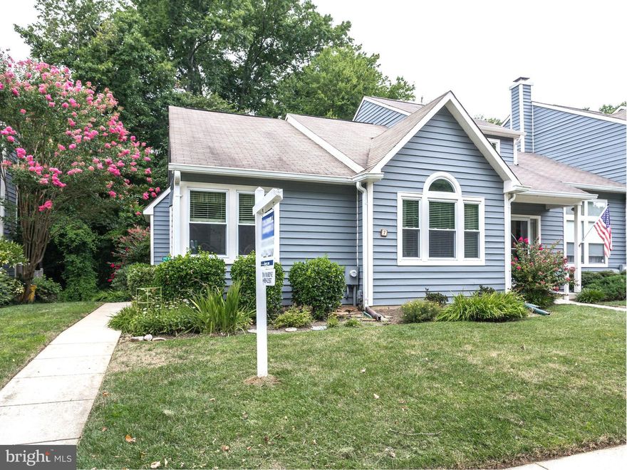 Open Sat/Sun 1-3 p.m.! Hunt Meadow- one of the most sought-after models -all ONE level - 2 bdrms/2 full baths, vaulted ceilings, granite- and1,160 sq. ft. of unfinished lower level for storage!!  One of the lowest HOA fees in Annapolis:  $141/month gets you pool/tennis membership, lawn maintenance, sidewalks shoveled, trash pickup, jog/bike trails, outside paint every 4 years!This will go fast!