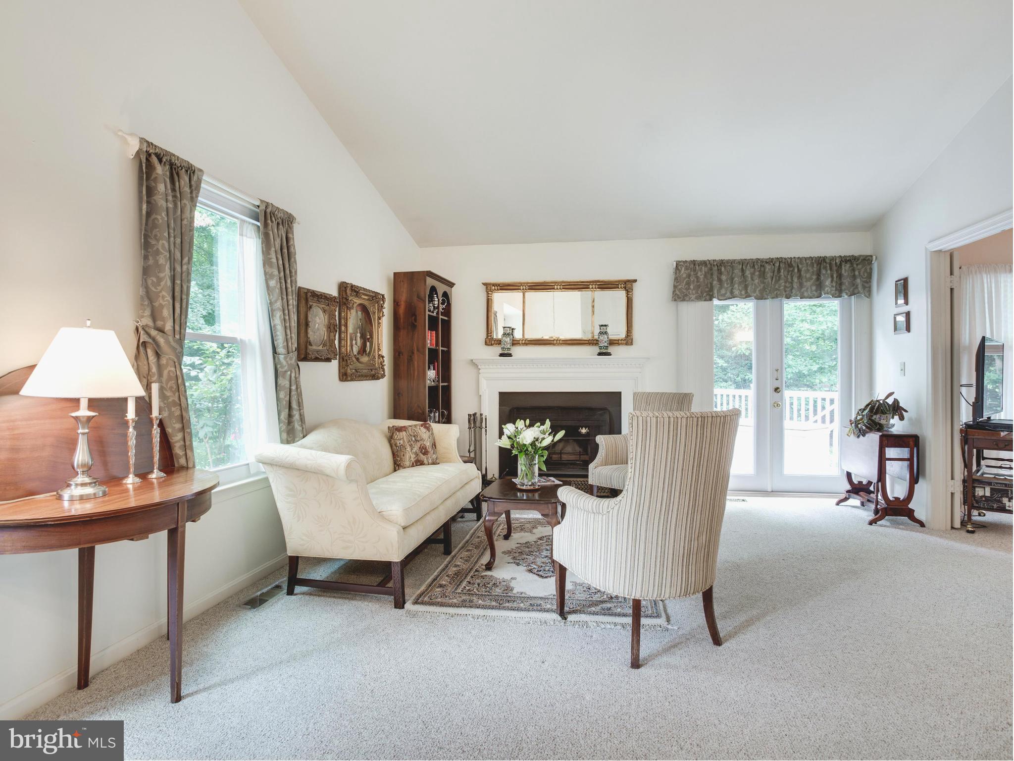 HUNT MEADOW - Residential