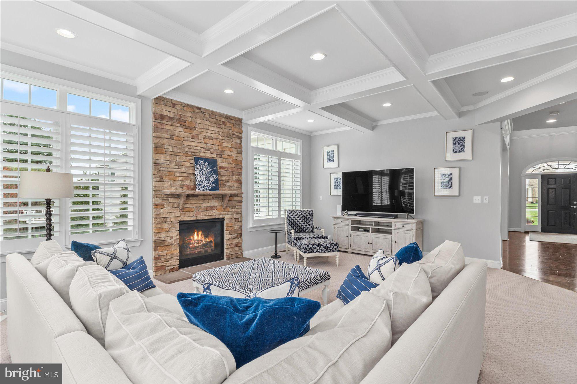 SHAKER KNOLLS - Residential