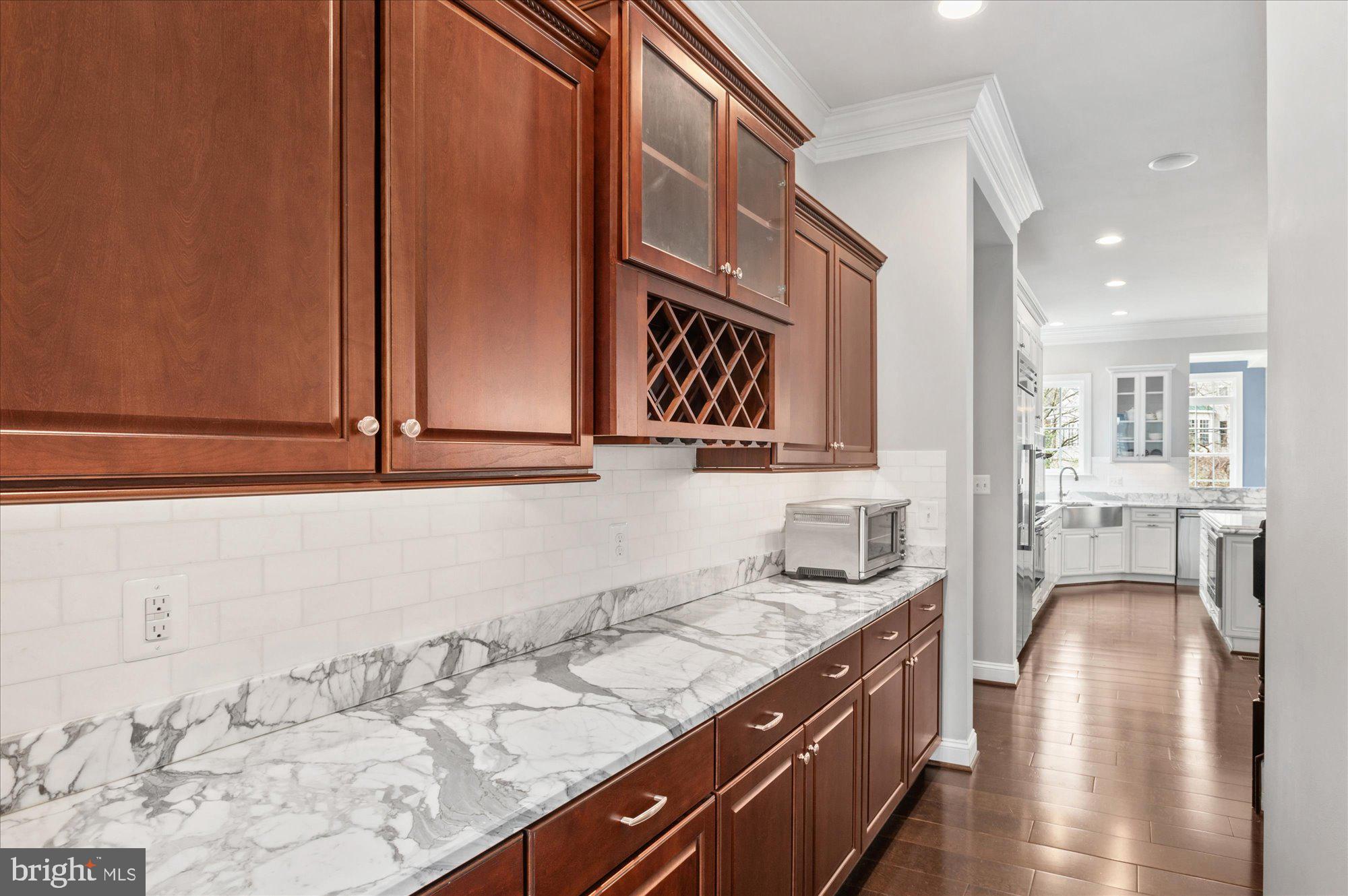 SHAKER KNOLLS - Residential