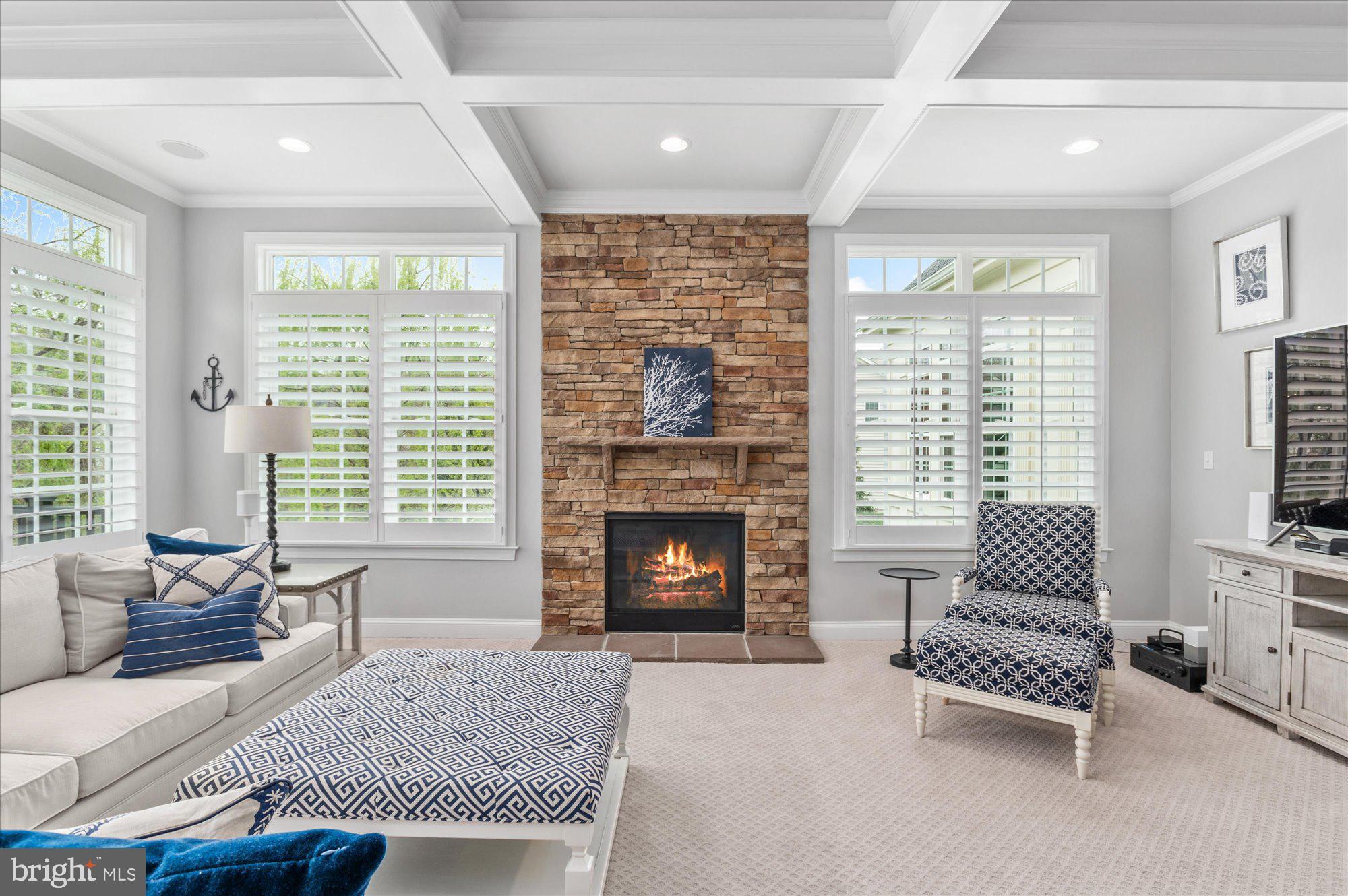 SHAKER KNOLLS - Residential