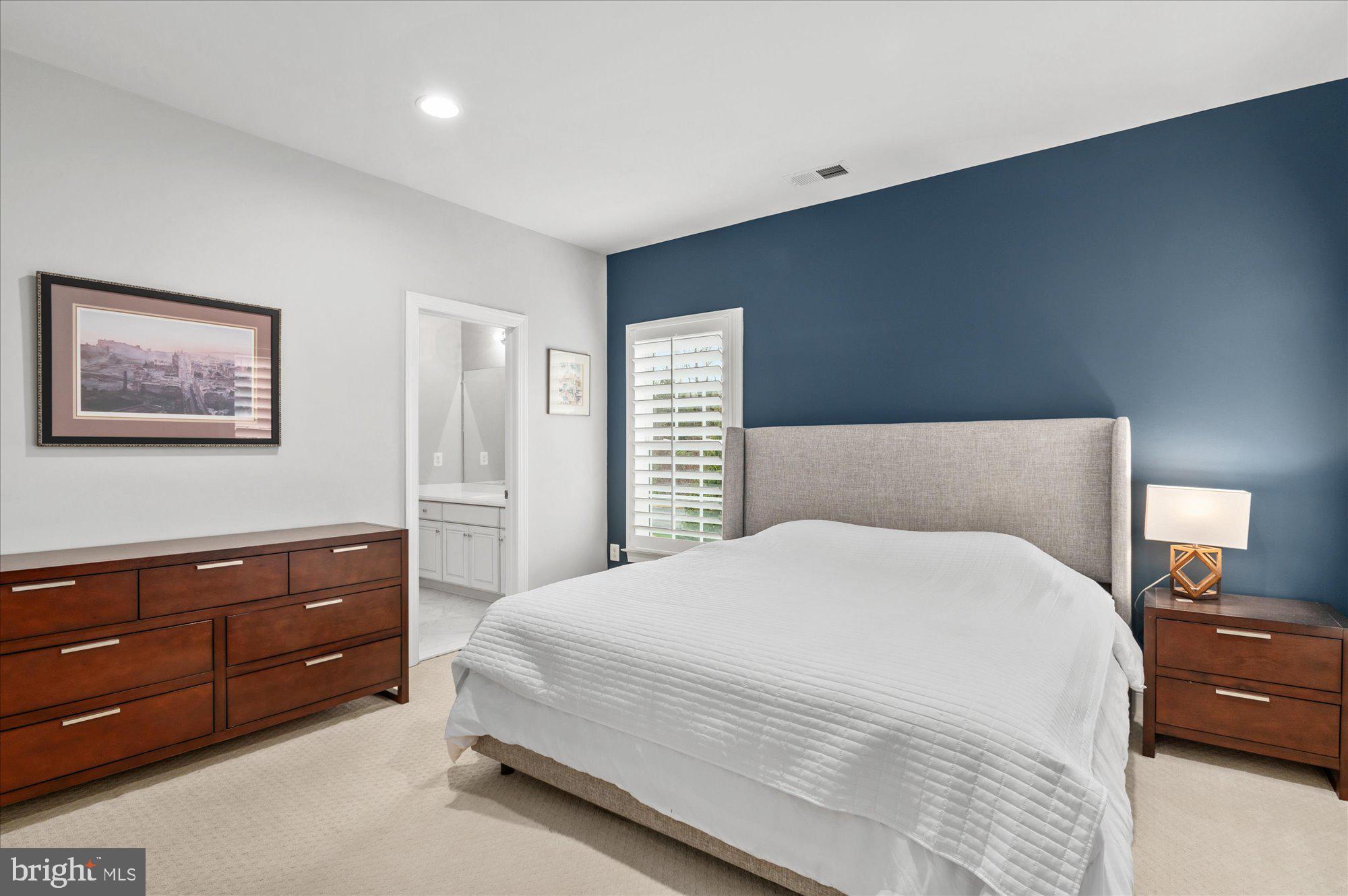 SHAKER KNOLLS - Residential