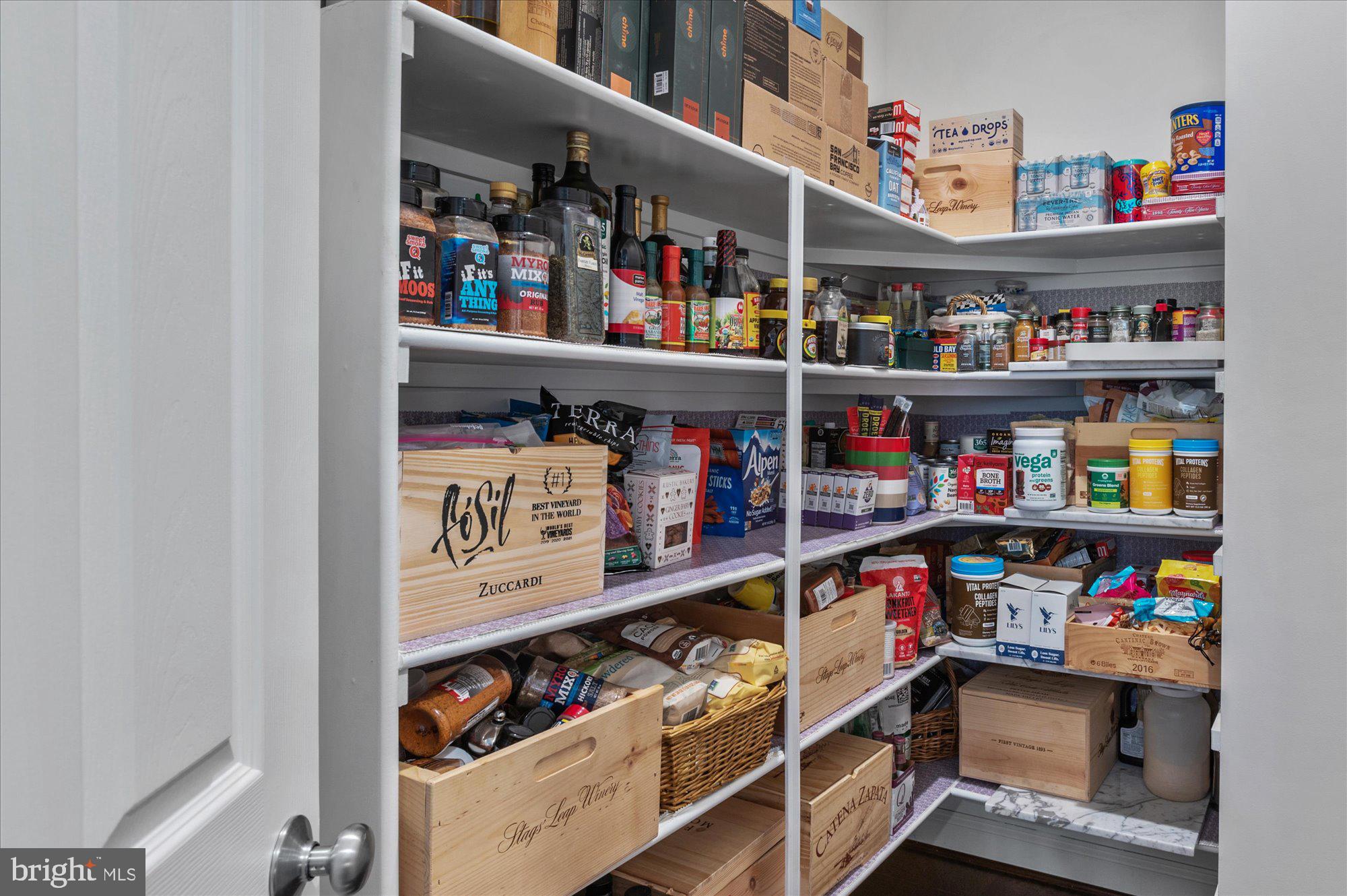 SHAKER KNOLLS - Residential