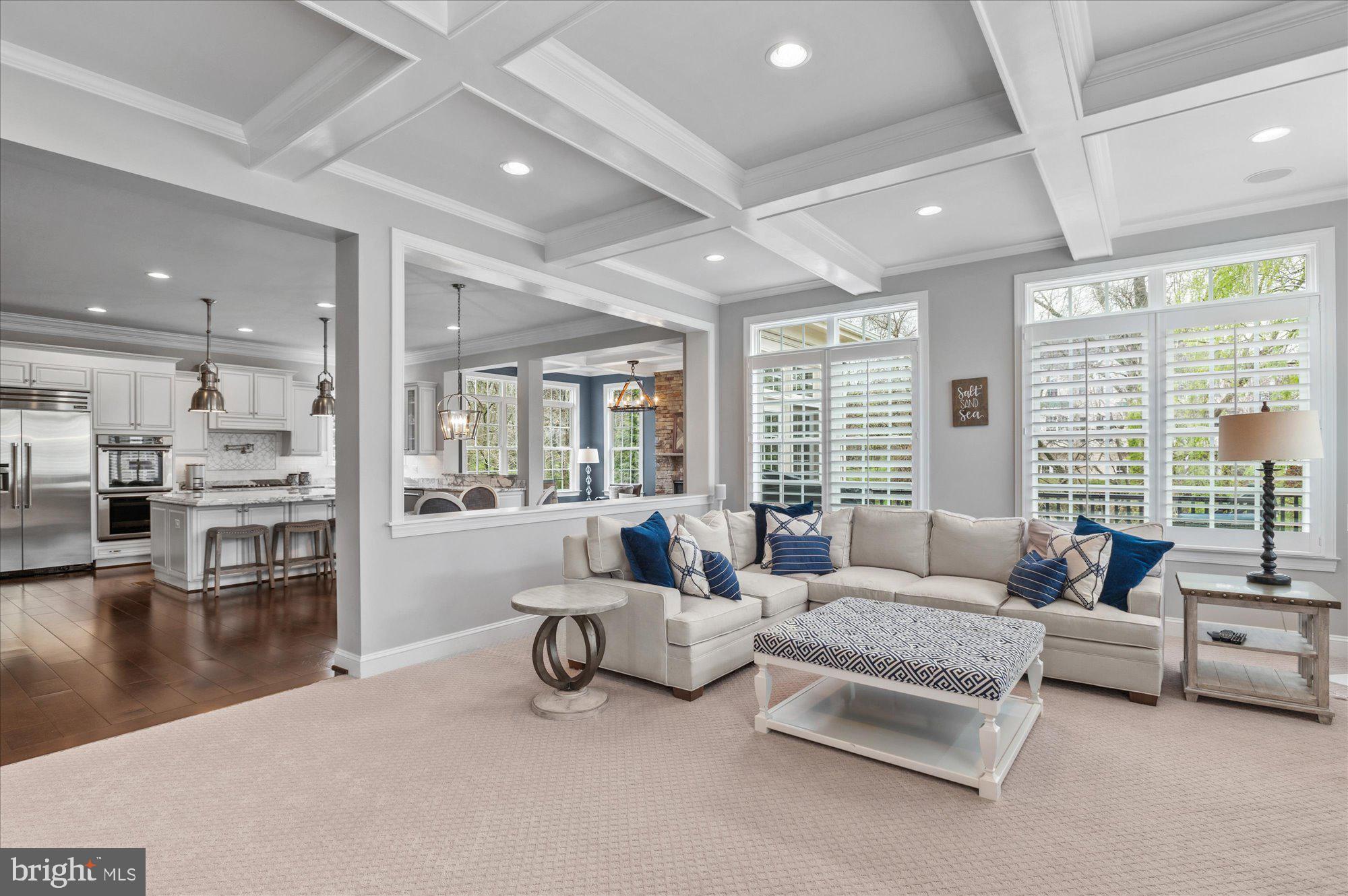 SHAKER KNOLLS - Residential