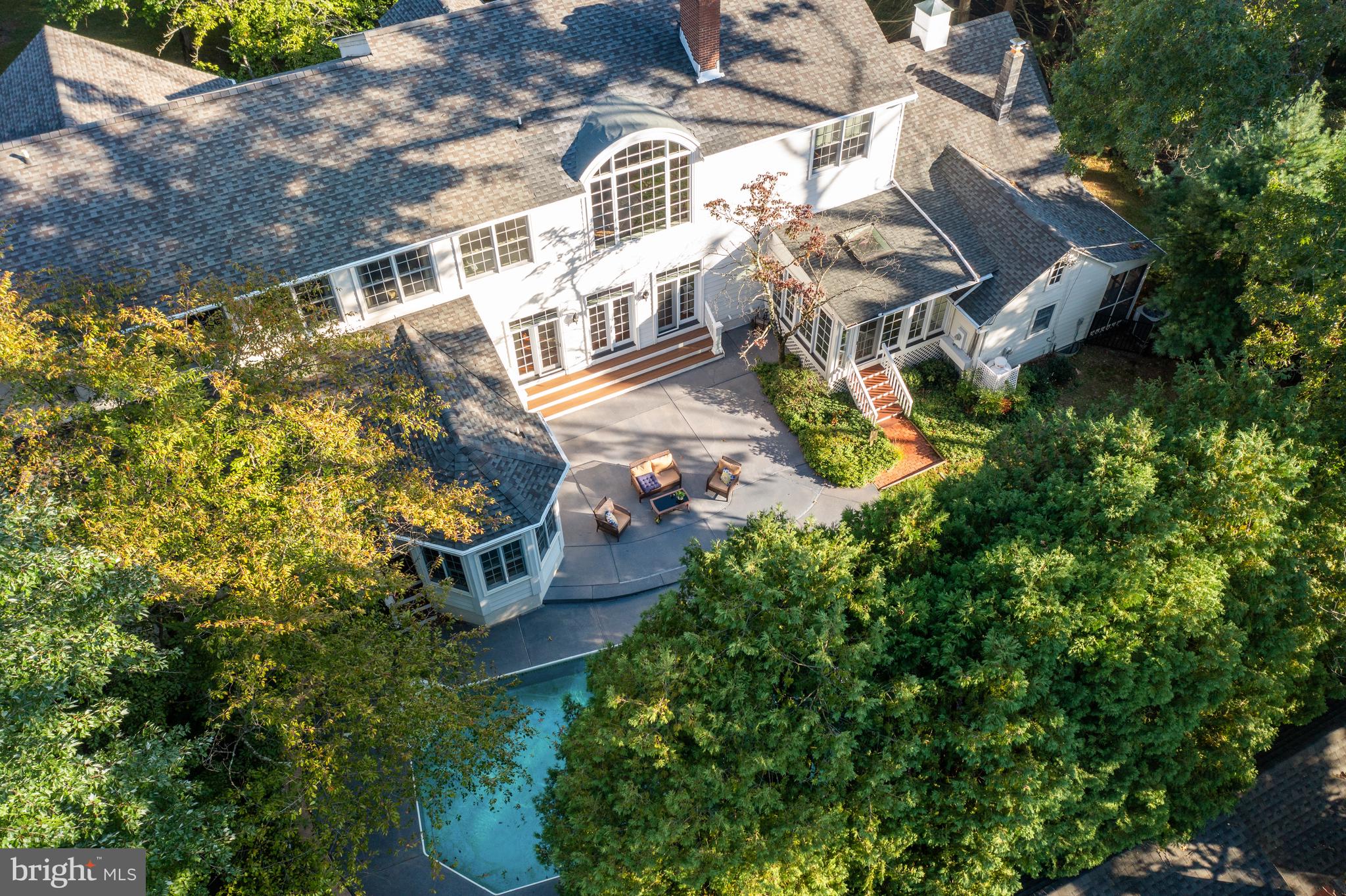 2218 CAVES ROAD