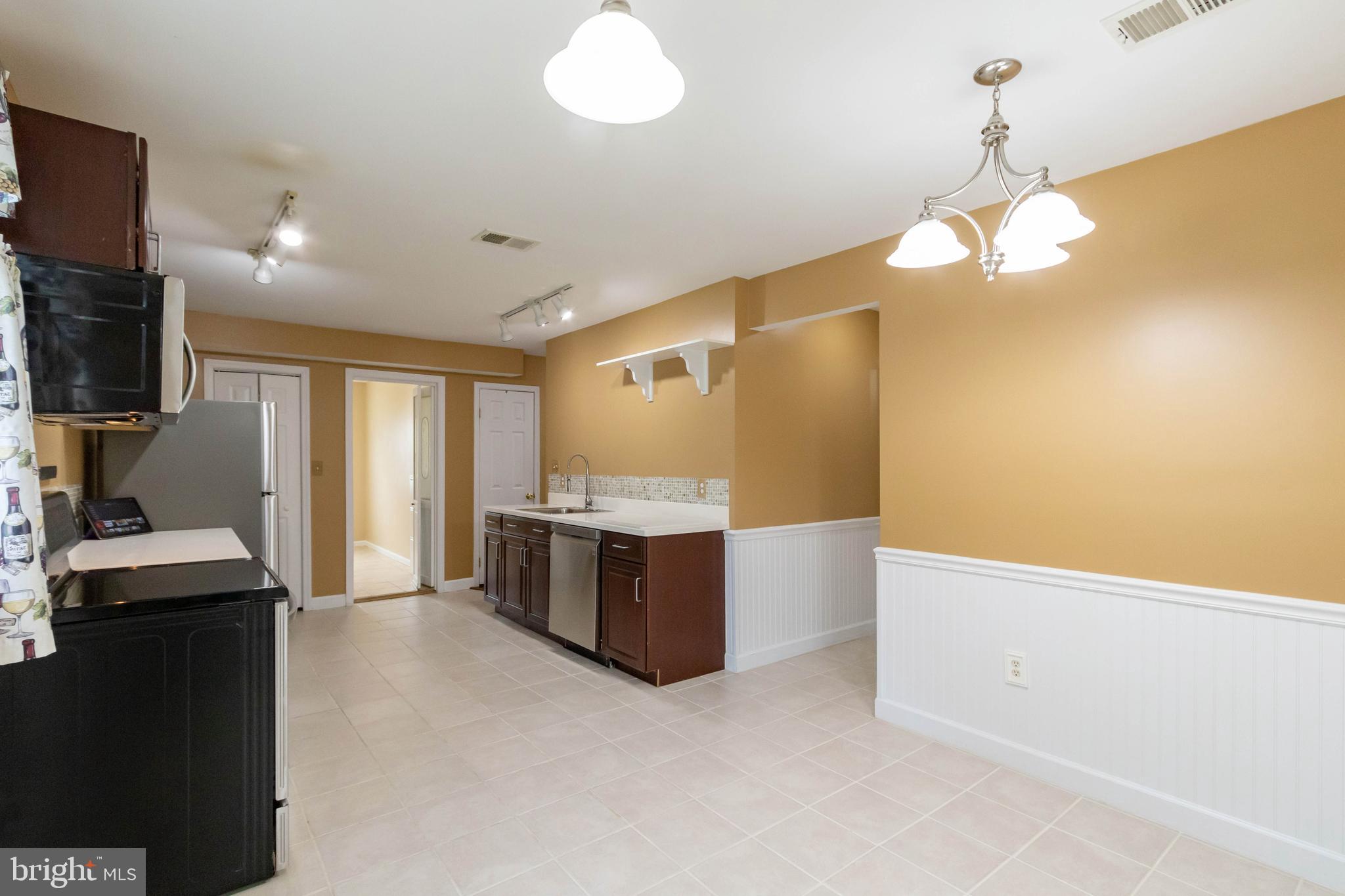 MANASSAS PARK - Residential