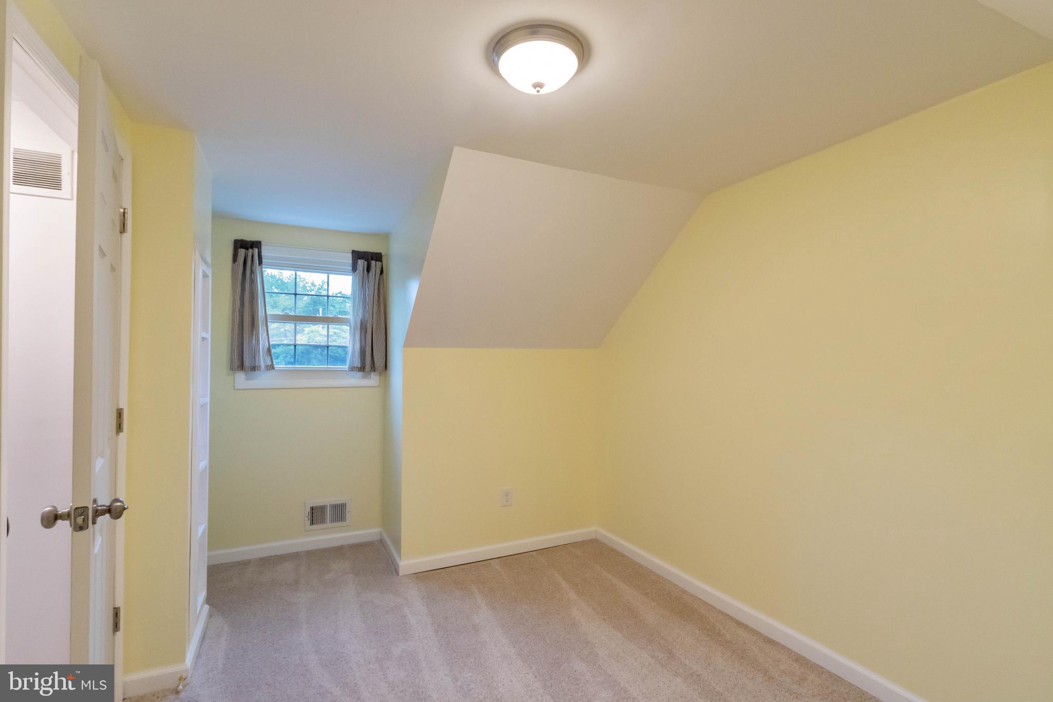 MANASSAS PARK - Residential