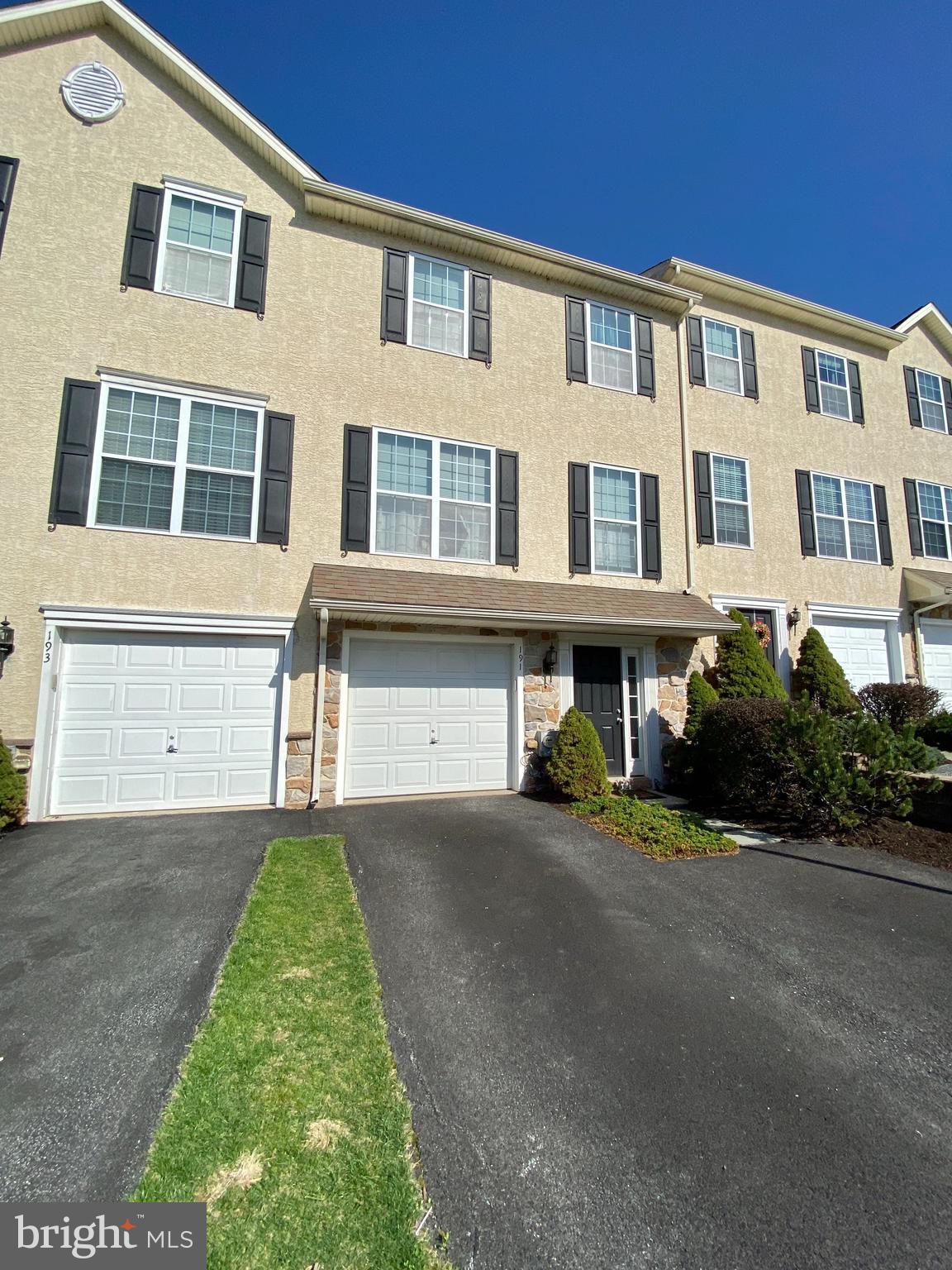 SOUTHVIEW - Residential