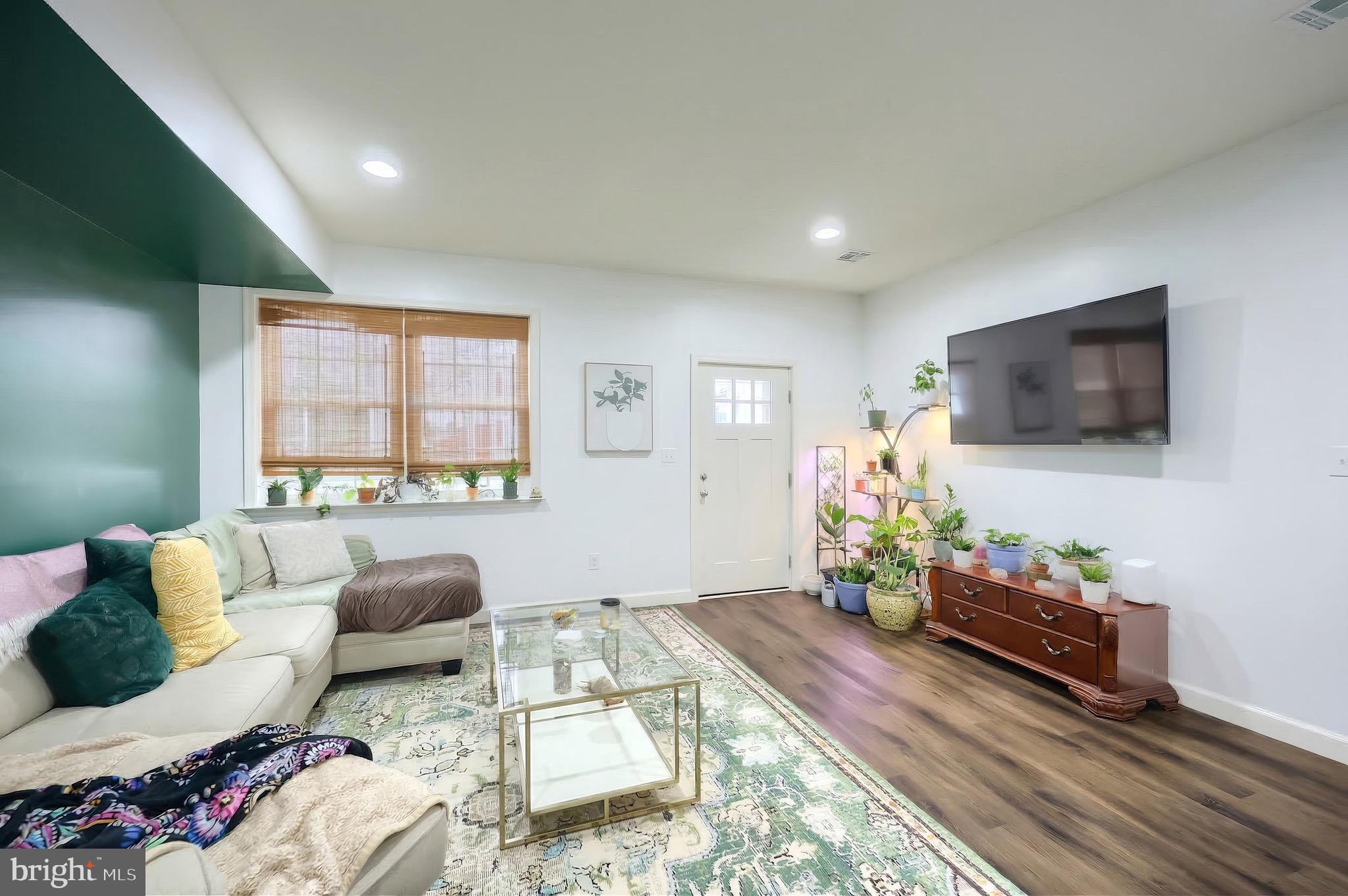 MCSHERRYSTOWN - Residential