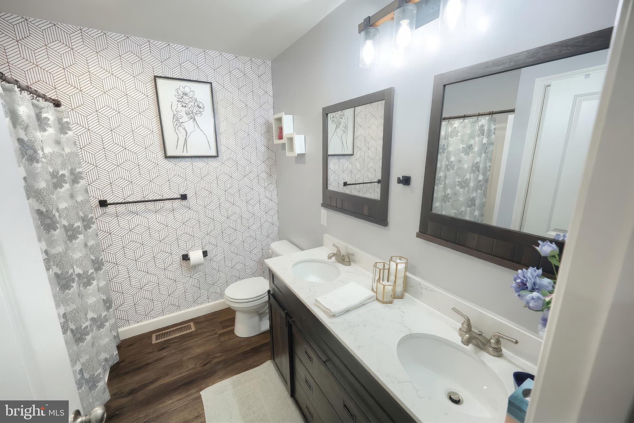 MCSHERRYSTOWN - Residential