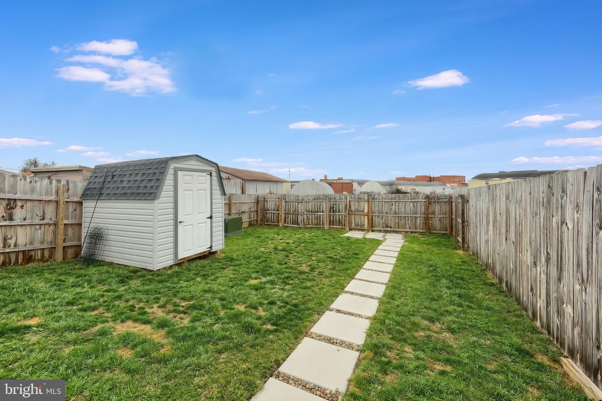 MCSHERRYSTOWN - Residential