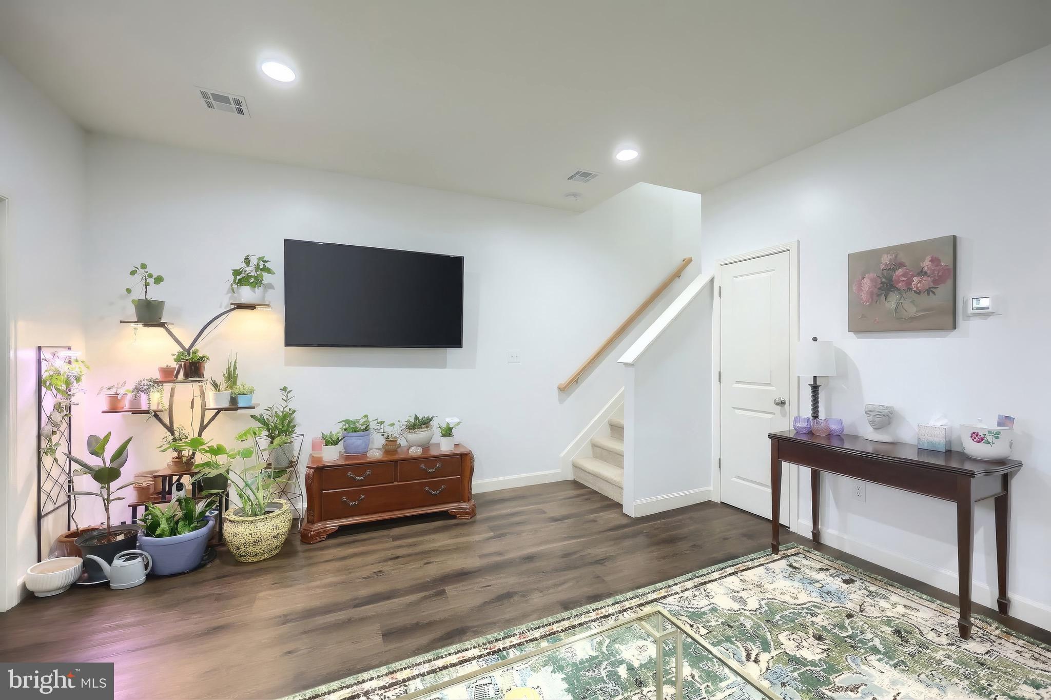 MCSHERRYSTOWN - Residential