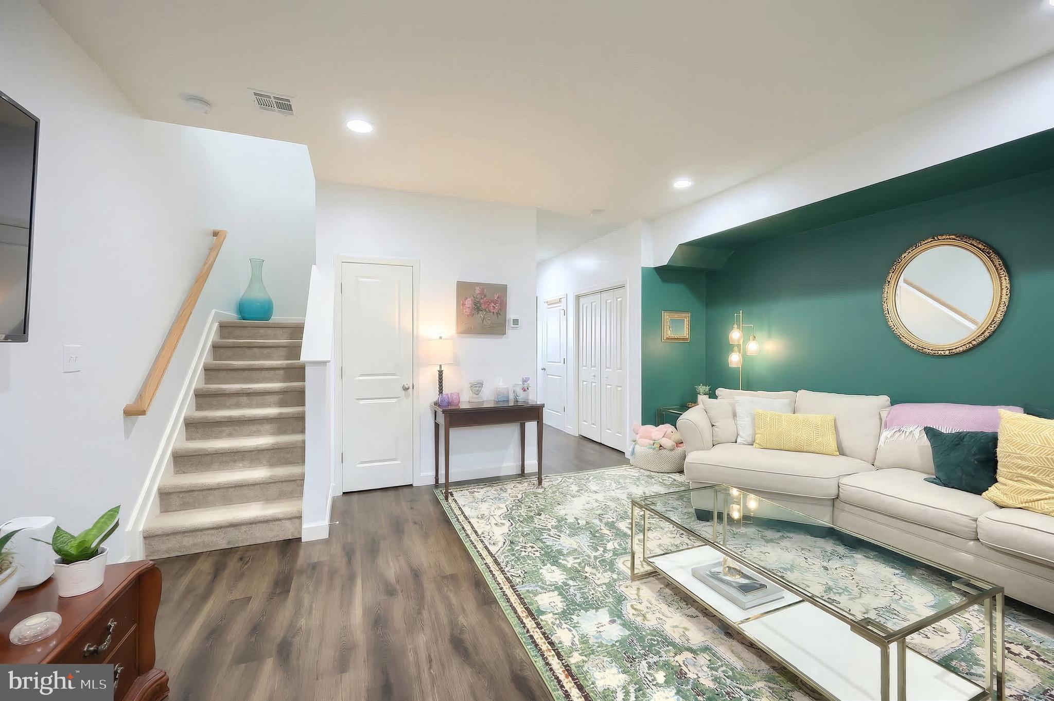 MCSHERRYSTOWN - Residential