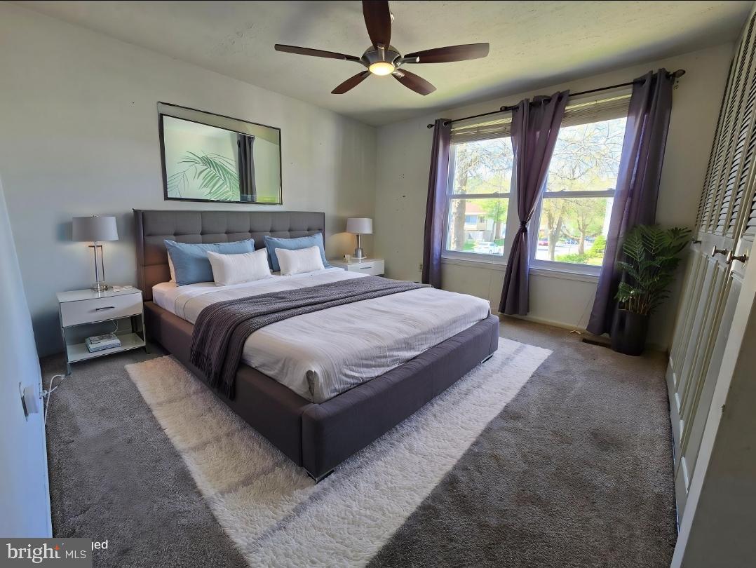 LAWRENCE HILL - Residential