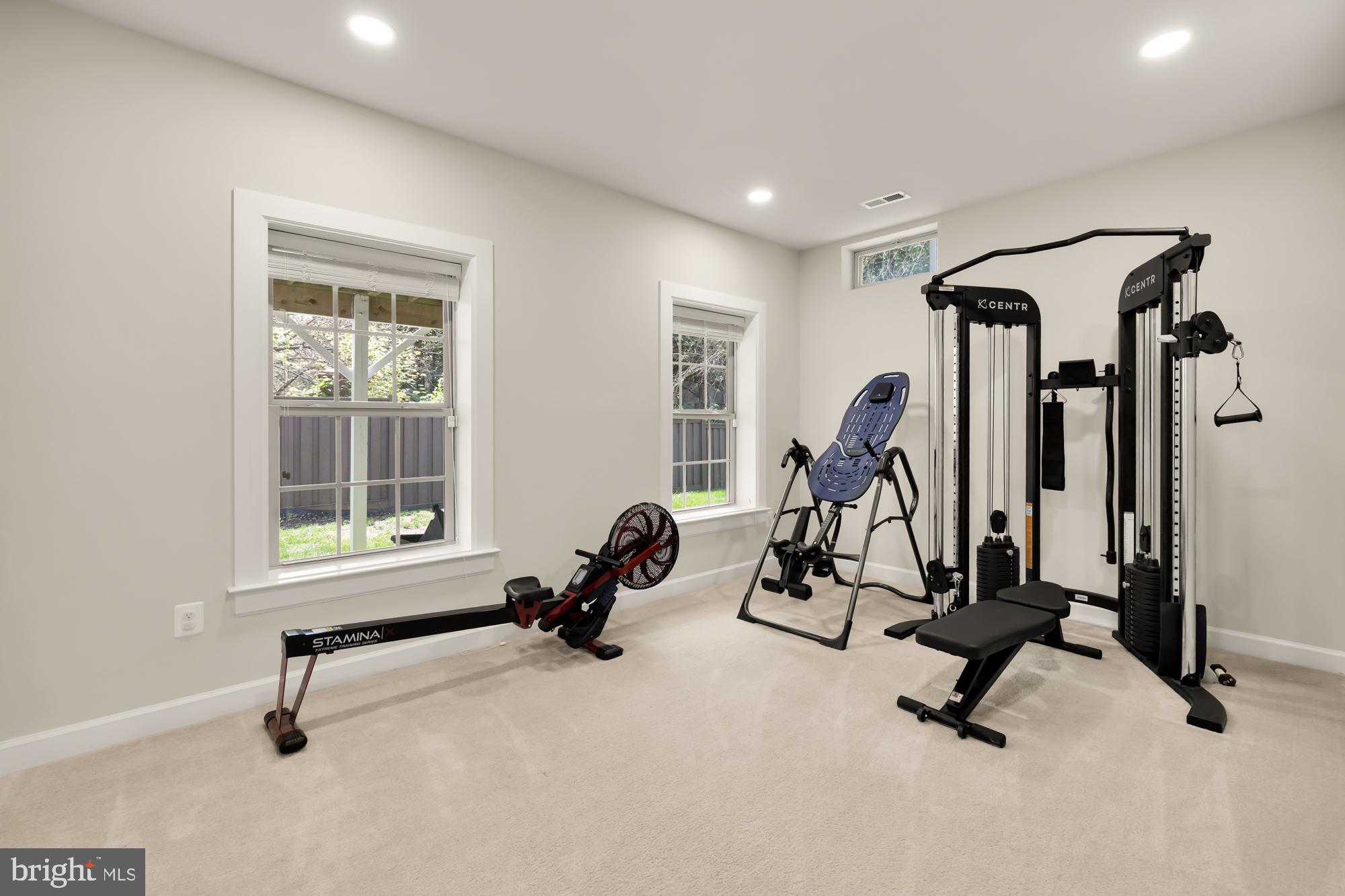 WOODSON SQUARE - Residential