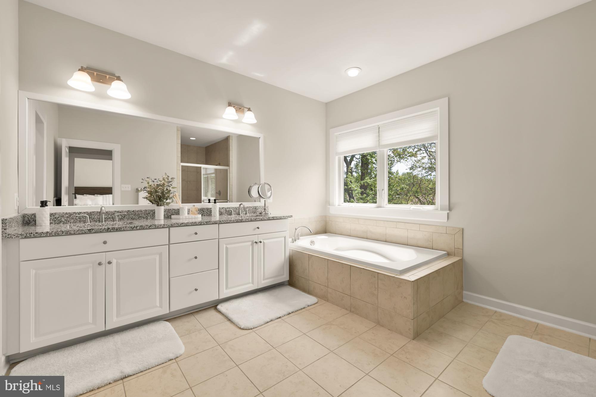 WOODSON SQUARE - Residential