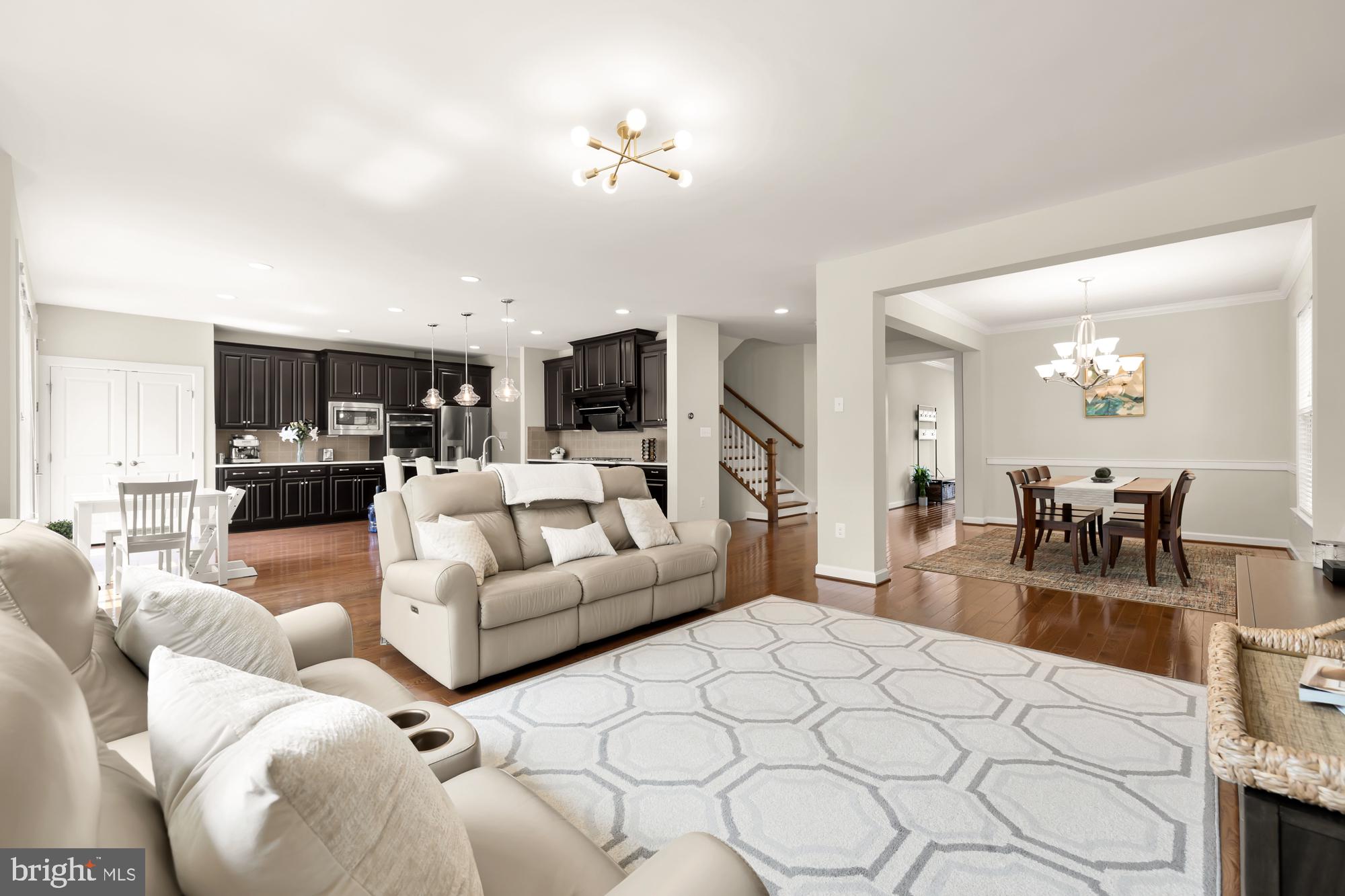 WOODSON SQUARE - Residential