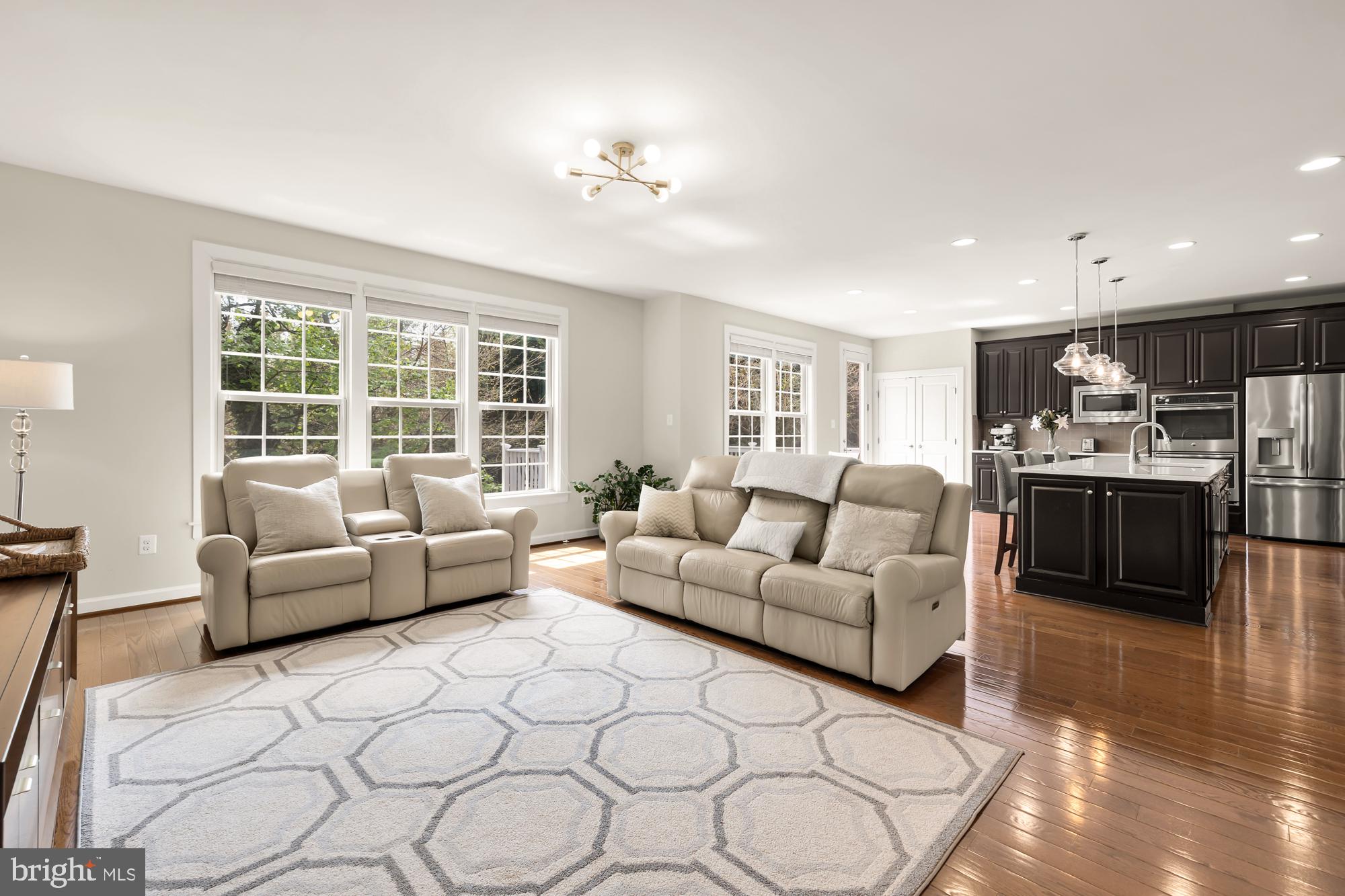 WOODSON SQUARE - Residential