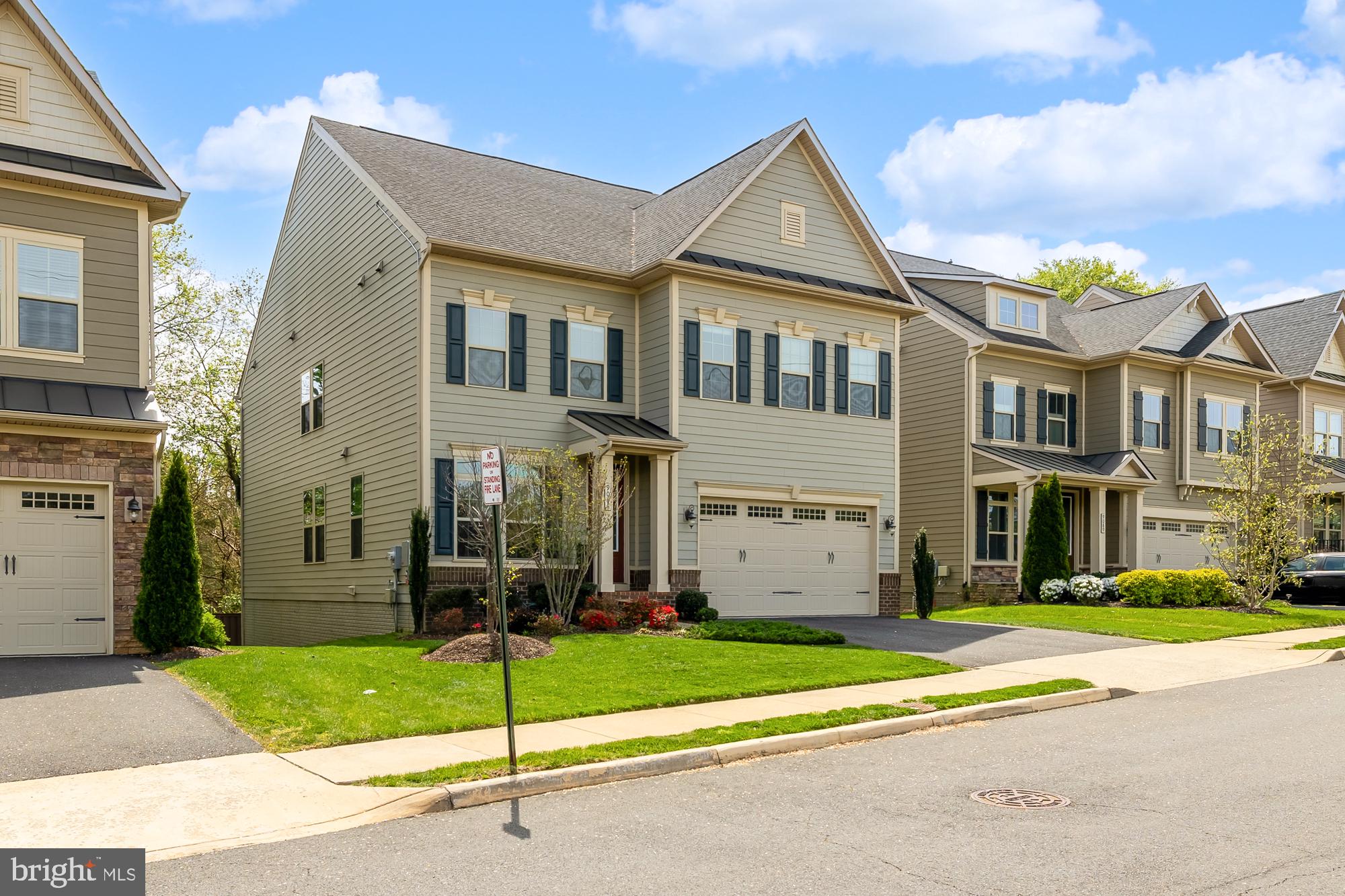 WOODSON SQUARE - Residential