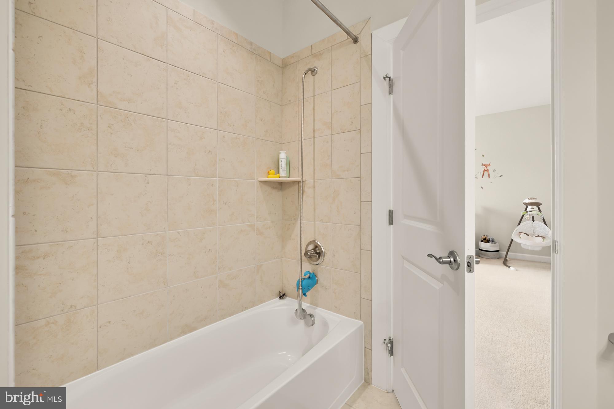 WOODSON SQUARE - Residential