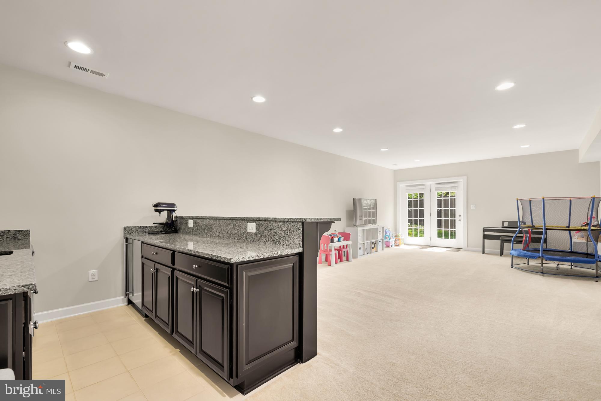 WOODSON SQUARE - Residential