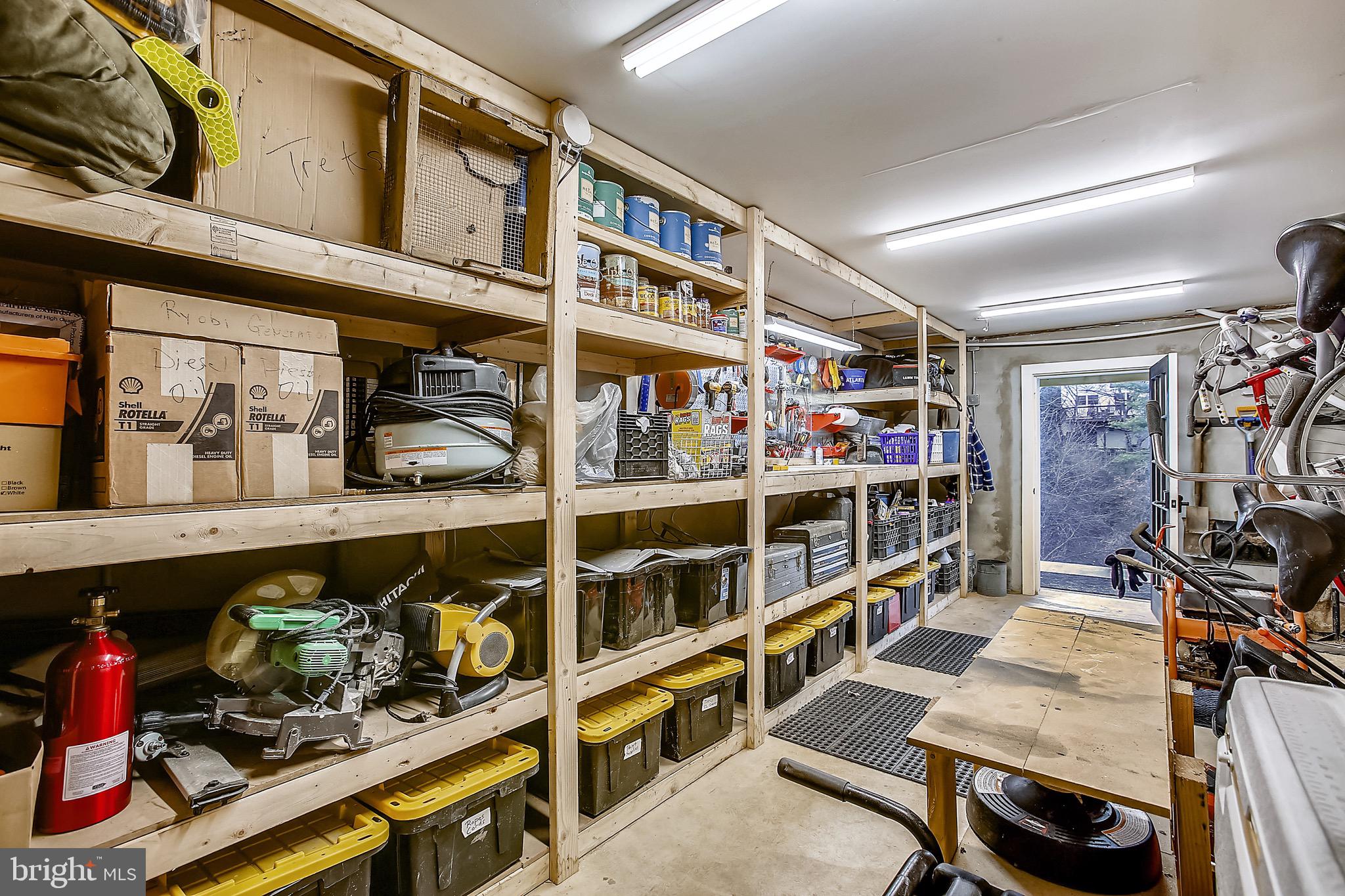 MAYWOOD - Residential