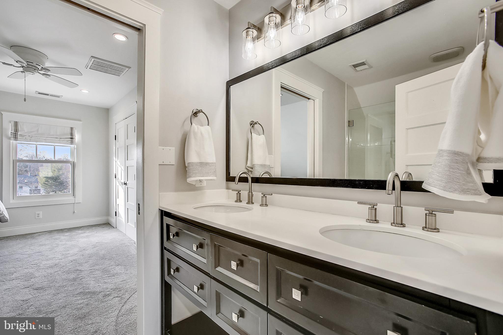 MAYWOOD - Residential