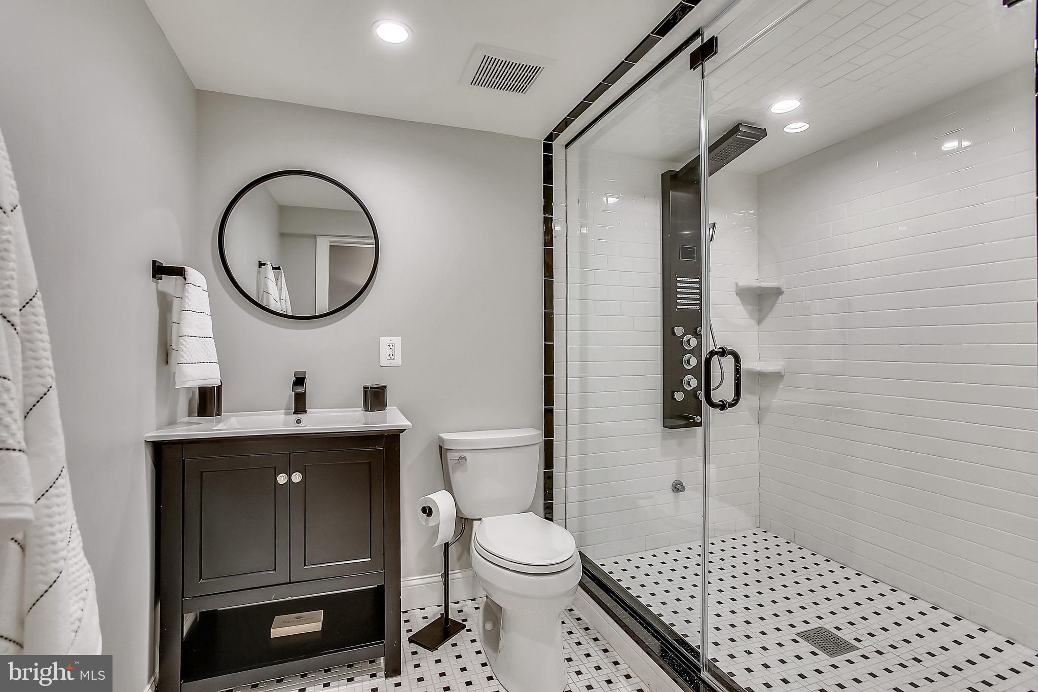 MAYWOOD - Residential