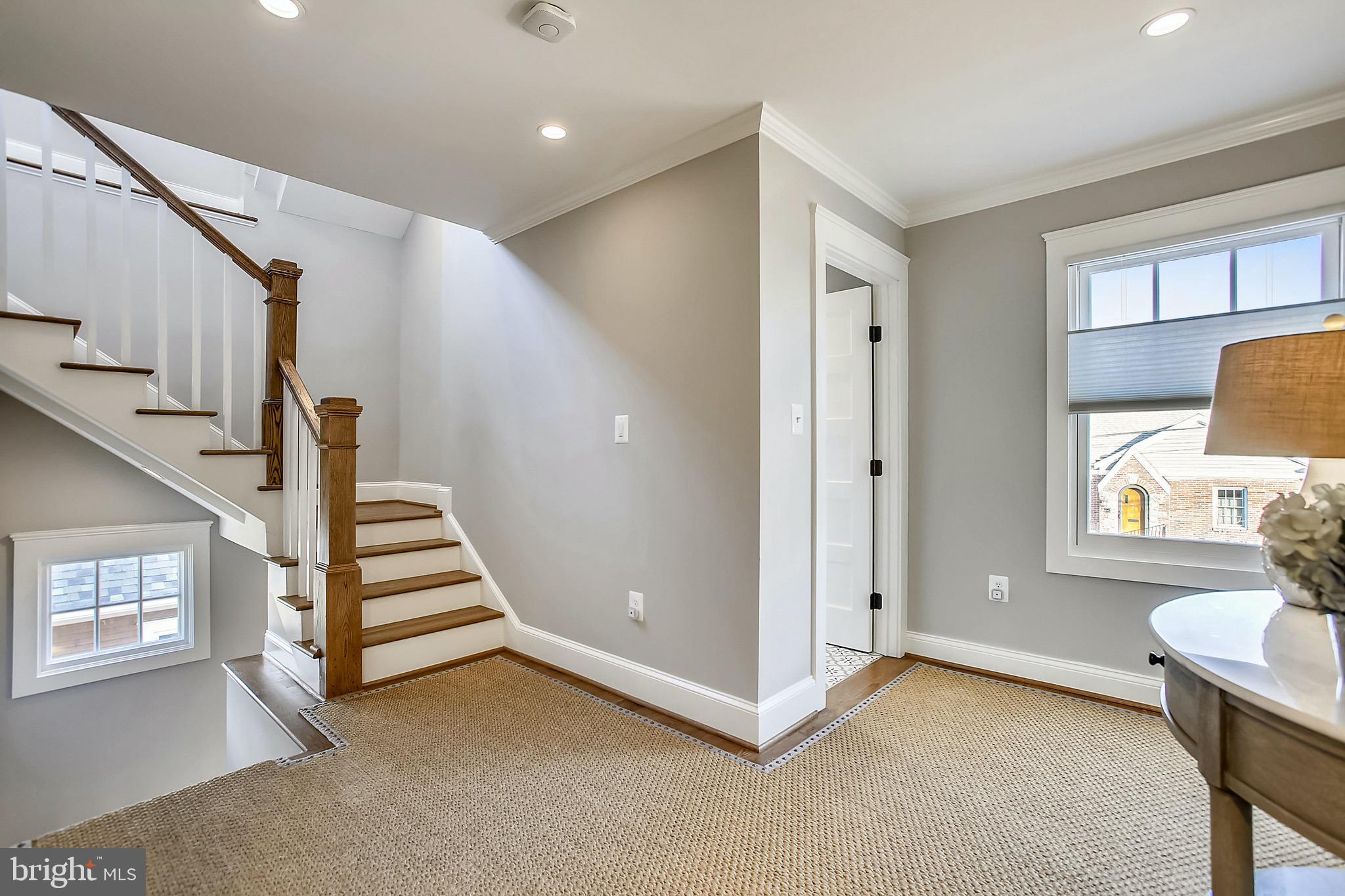 MAYWOOD - Residential