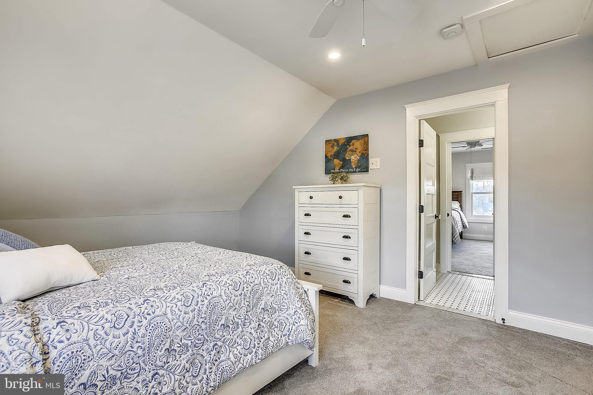 MAYWOOD - Residential