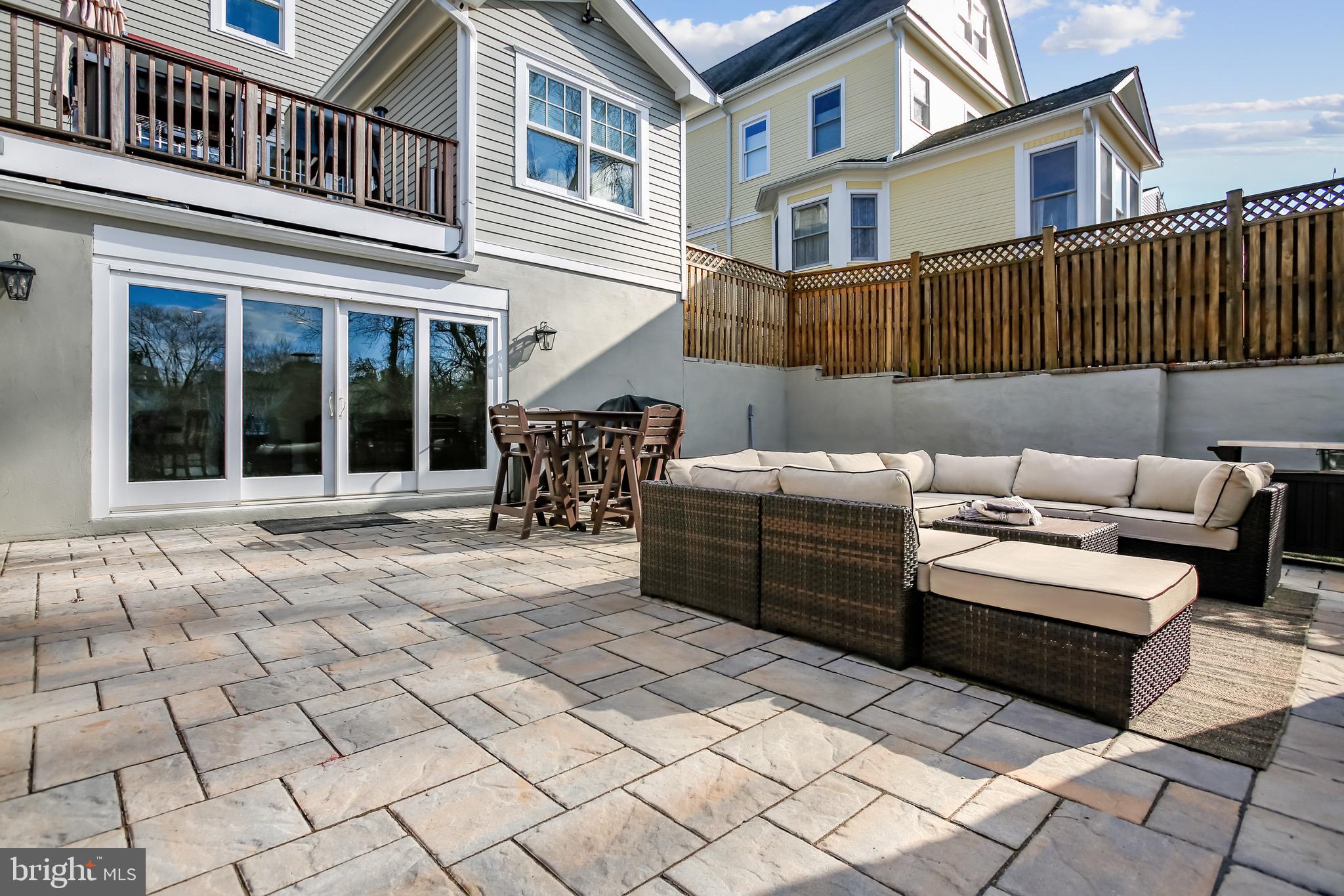 MAYWOOD - Residential